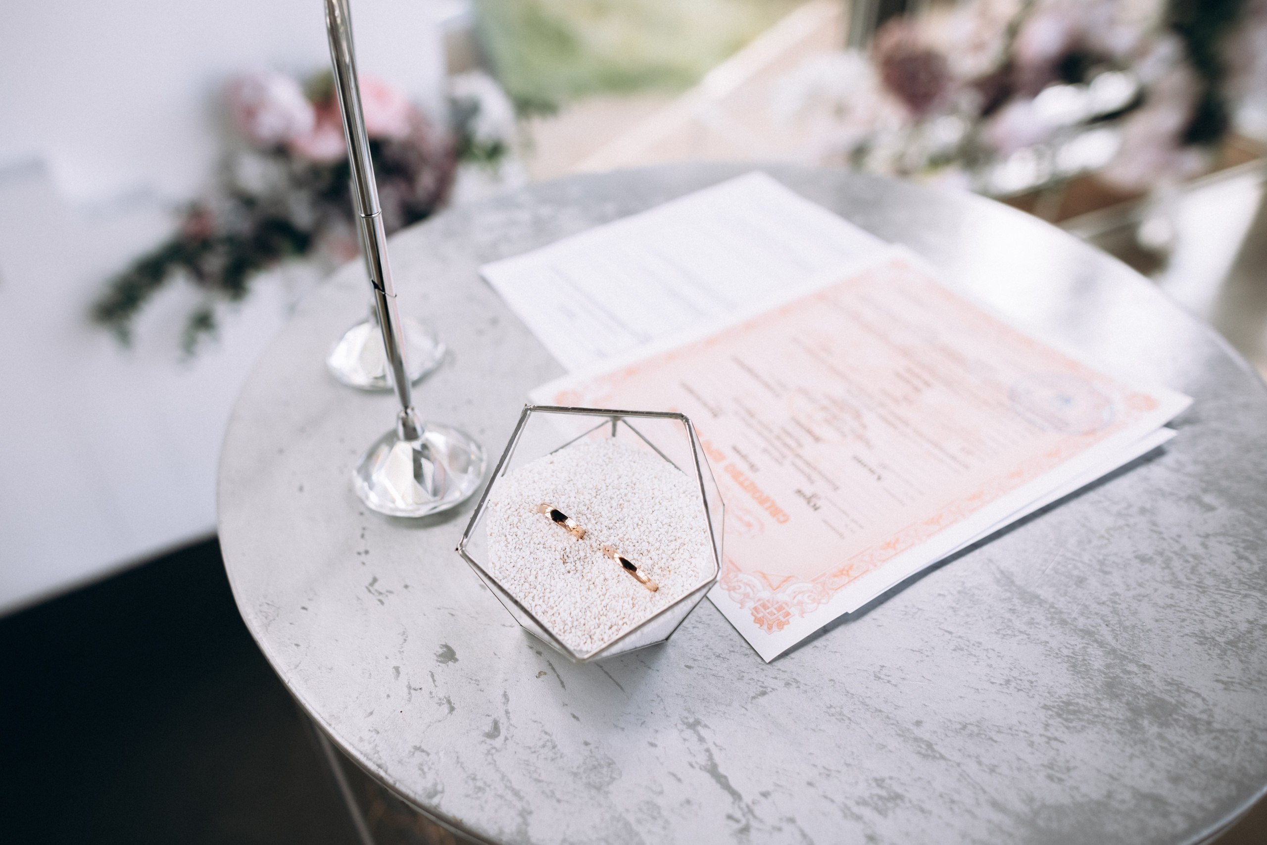 White Wedding. Wedding and Family Photograph