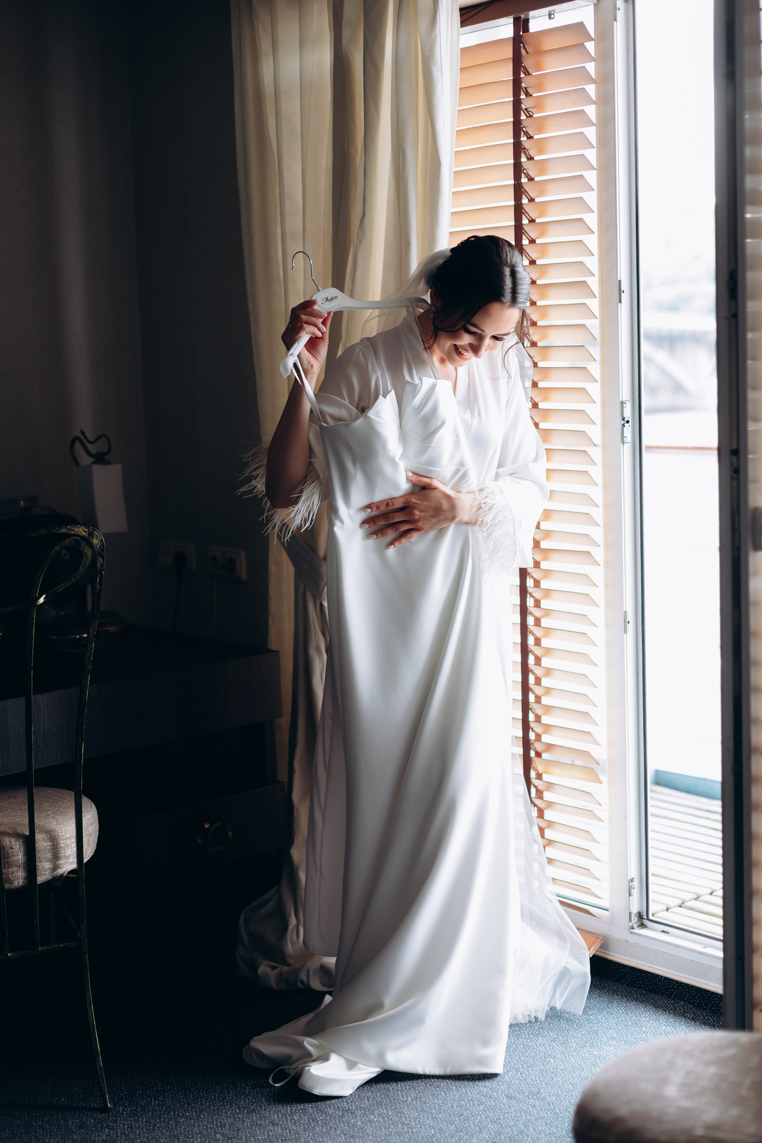 White Wedding. Wedding and Family Photograph