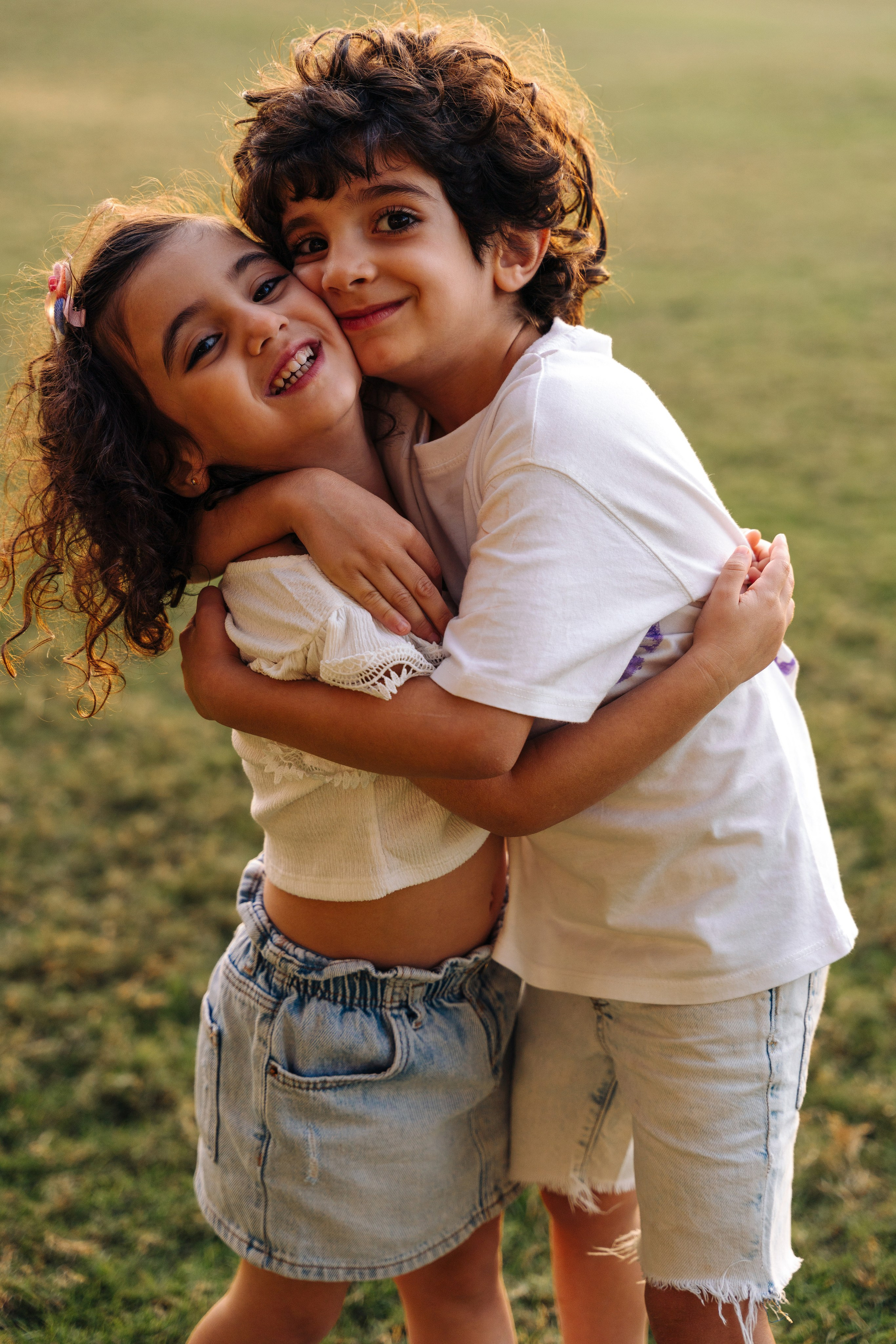 Family fun and play in the park. Angela Iakovleva — Family Photographer in Dubai