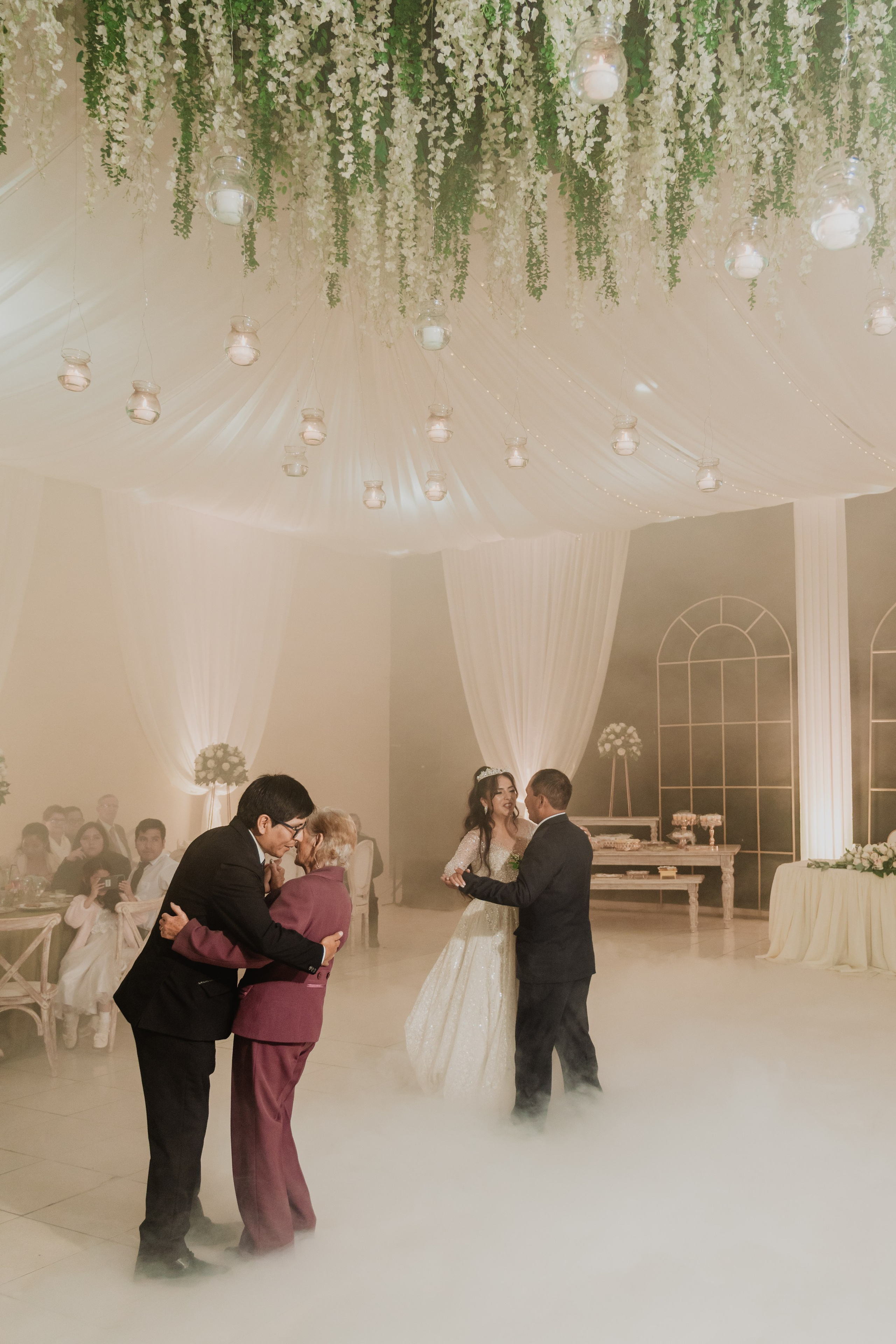 FERNANDO + MARIBEL | BODA RELIGIOSA. Studio KVTA | Fotografía y Video de Bodas en Arequipa