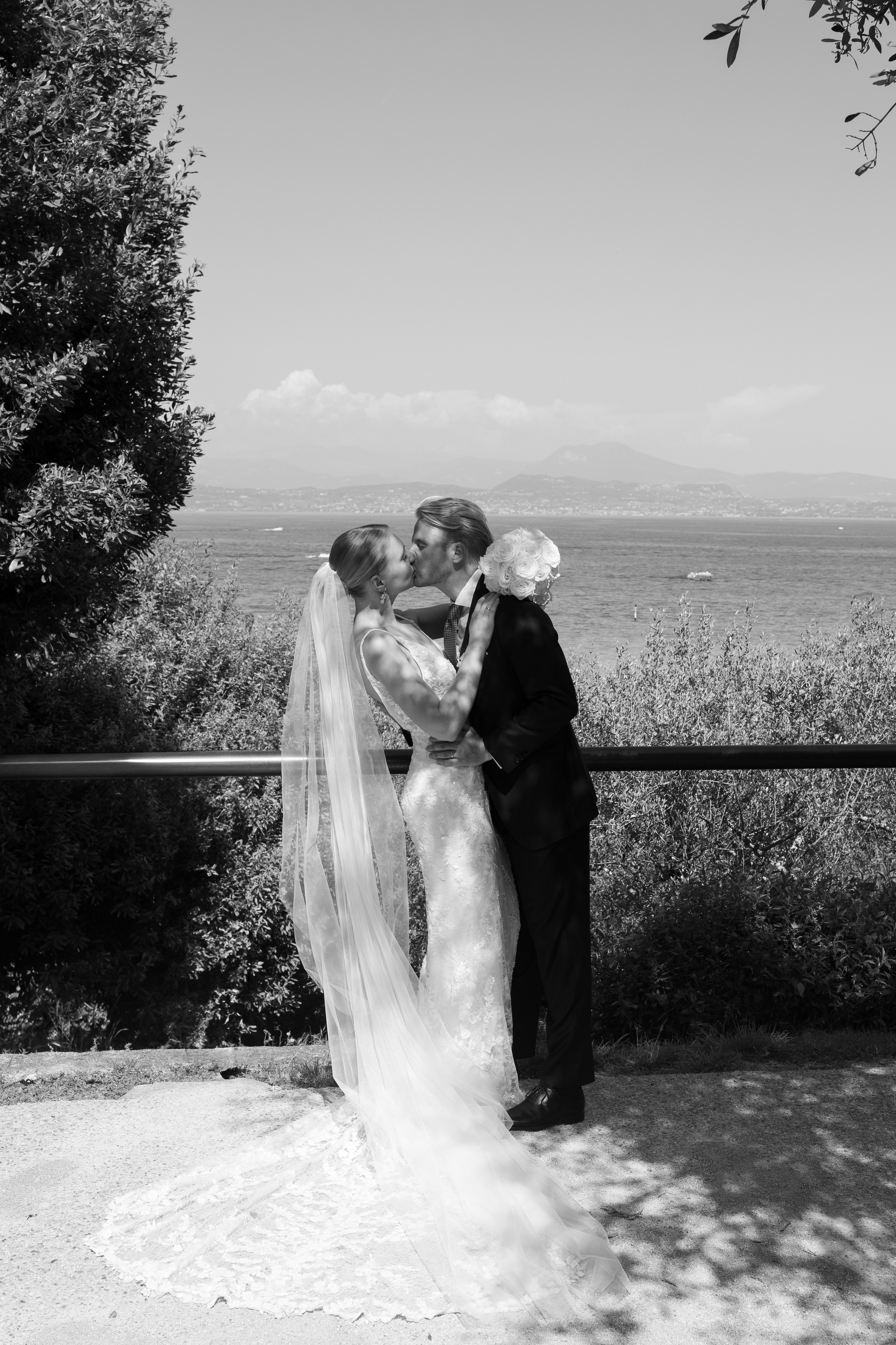 C&J. Garda Lake Wedding Planner