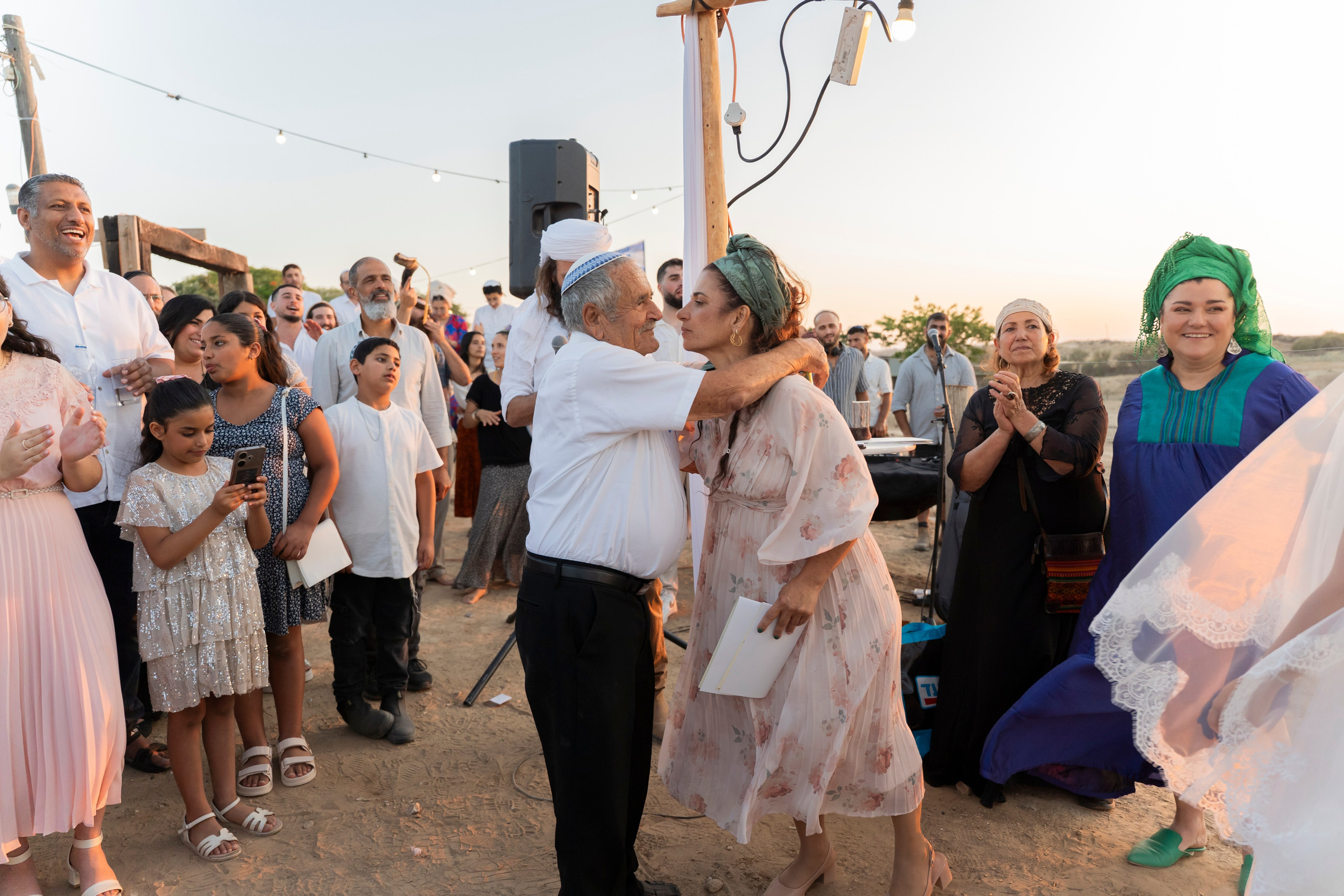 אביה ואחיה. יוסף מזרחי צילום חתונה, ברית וזוגיות. צלם מקצועי שאוהב להוציא אתכם הכי יפים ברגעים הכי מרגשים