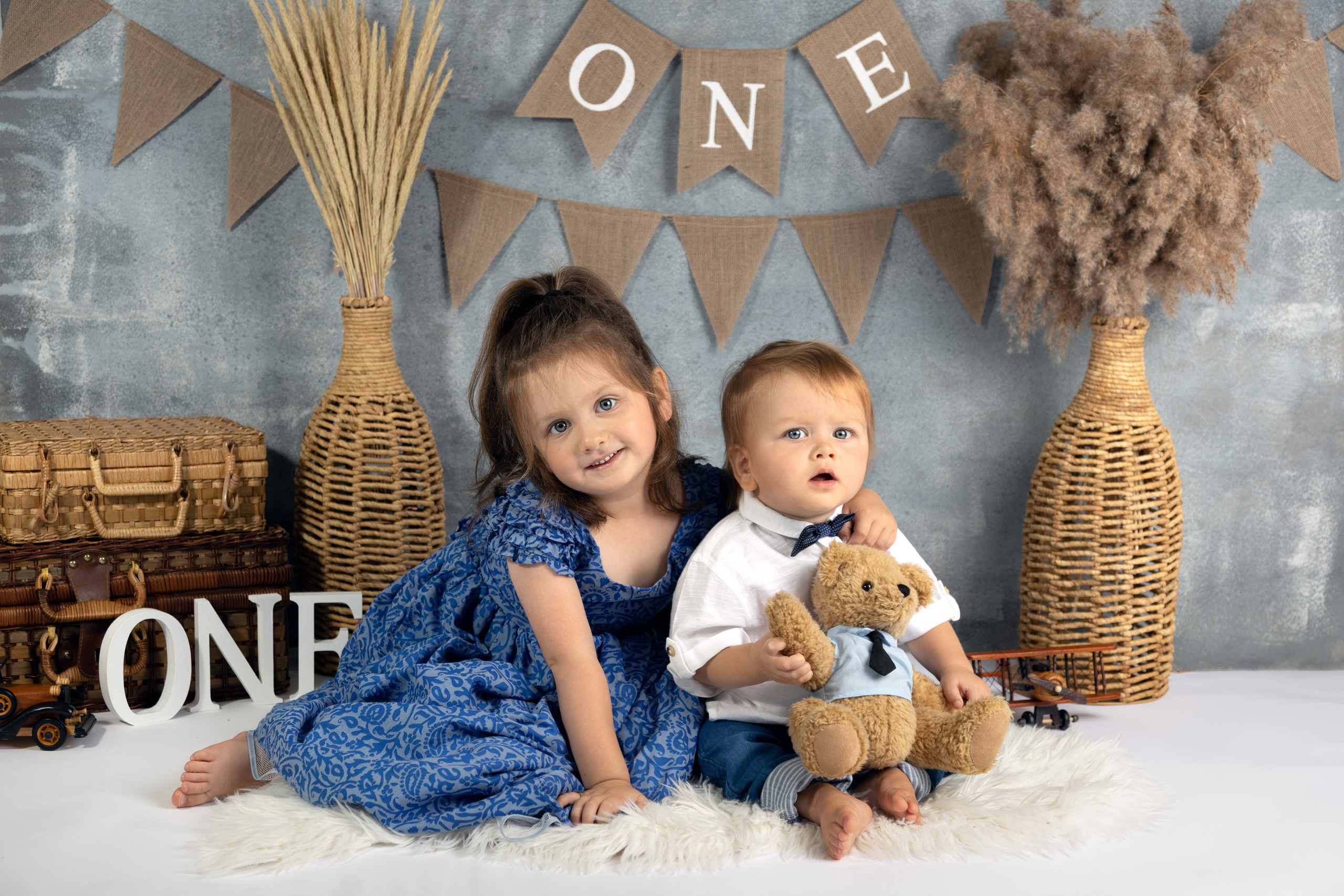 Sitter (6-8 months old). Stevenage, Hertfordshire family, maternity and newborn photographer