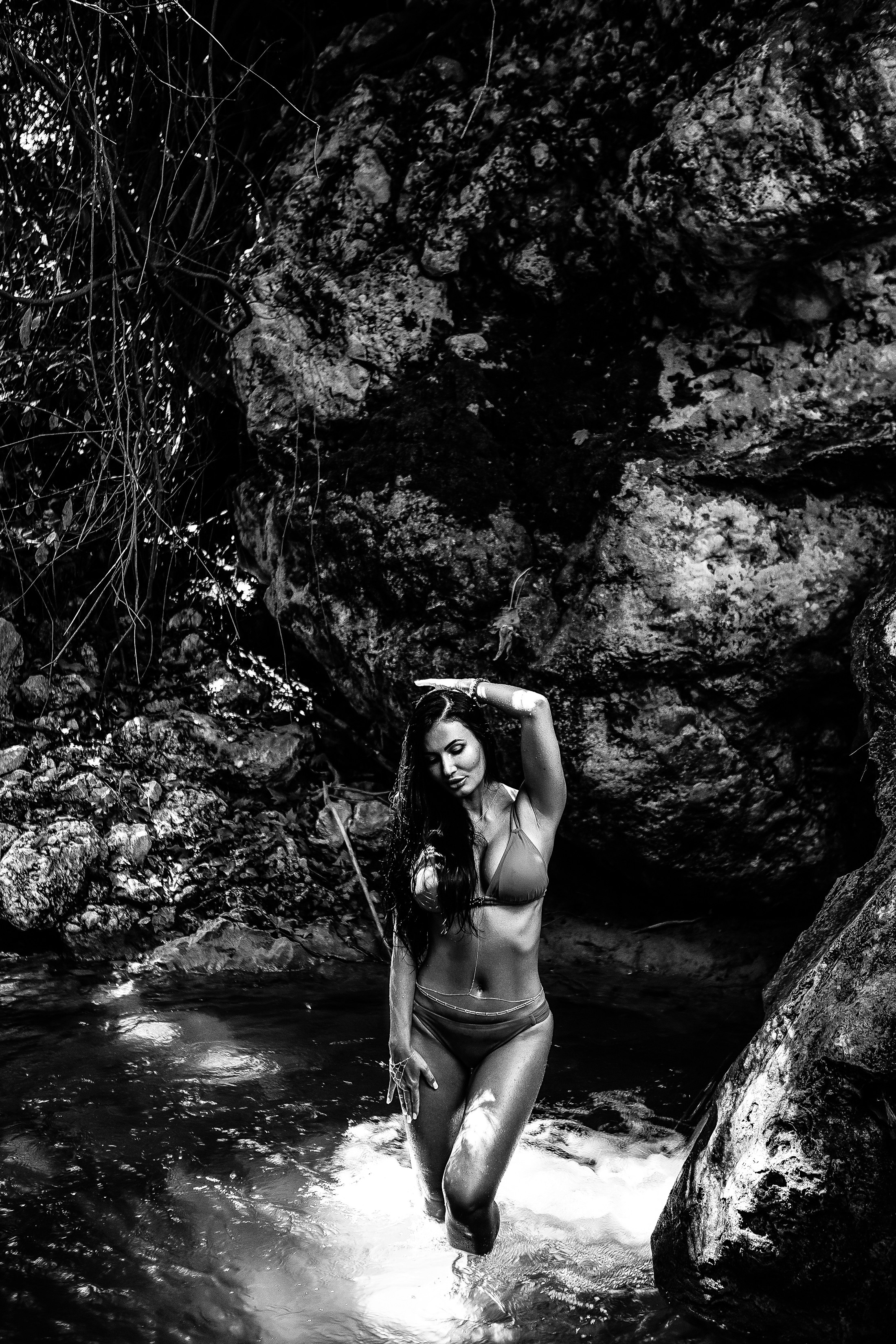 Пленер. Женский сексуальный фотограф в Анталии, Турции Надин Оздемир