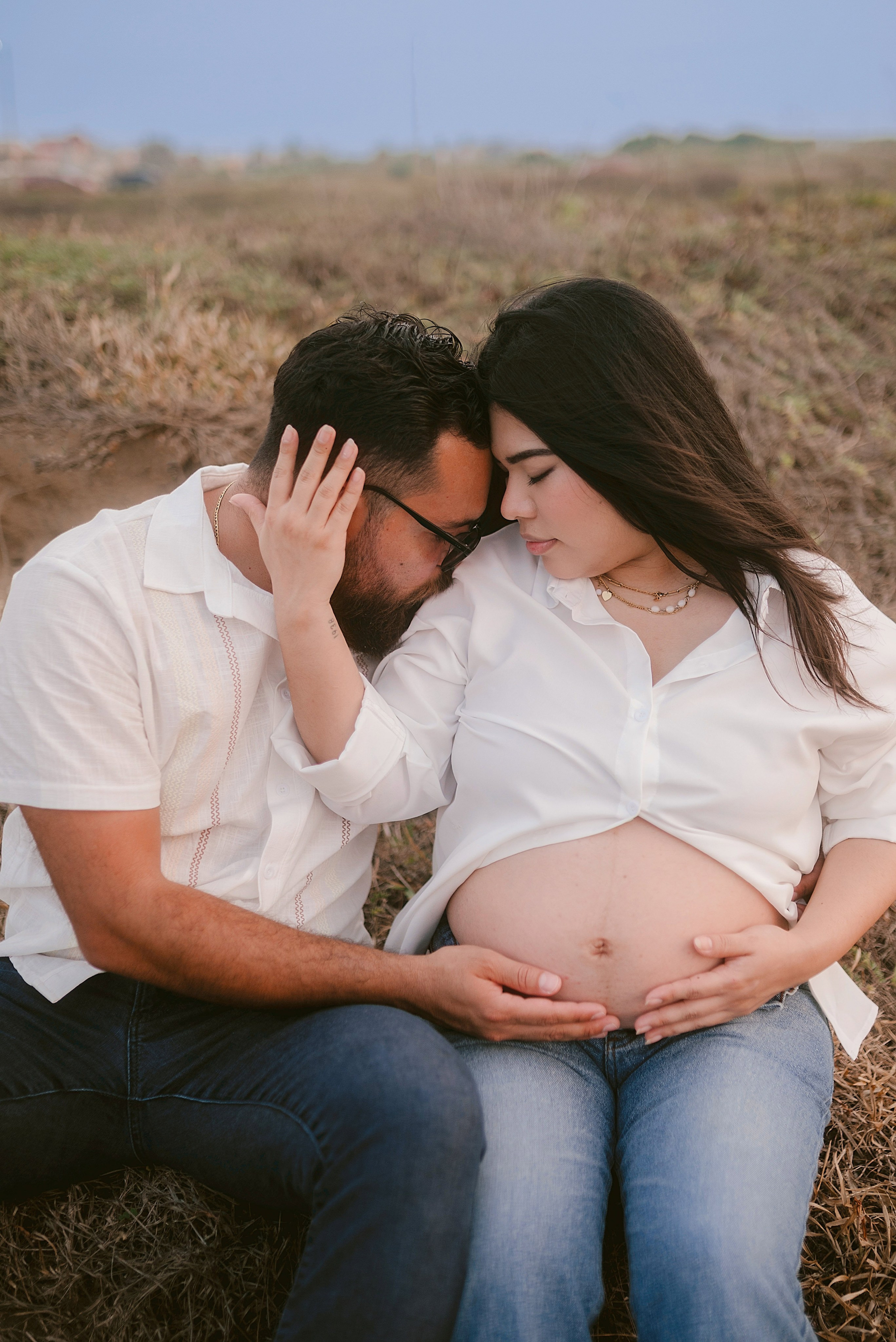 Maternity Pregnancy Session  Sesión embarazo Carlos RaGo Fotografía Sesión de embarazo íntima y emotiva