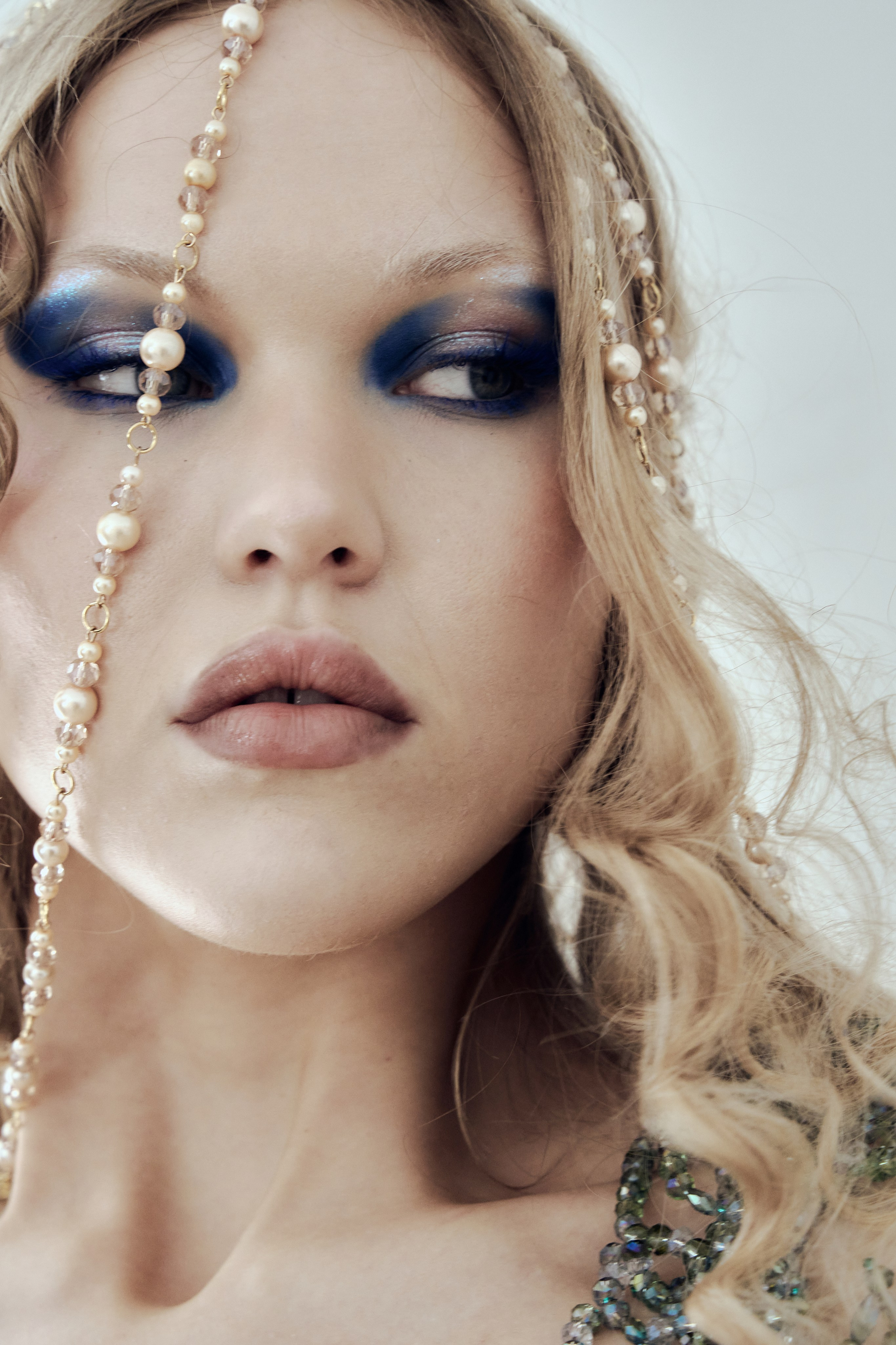 “SIRENECHAINS”. Anna Omni — concept photographer and digital artist in Riga, Latvia