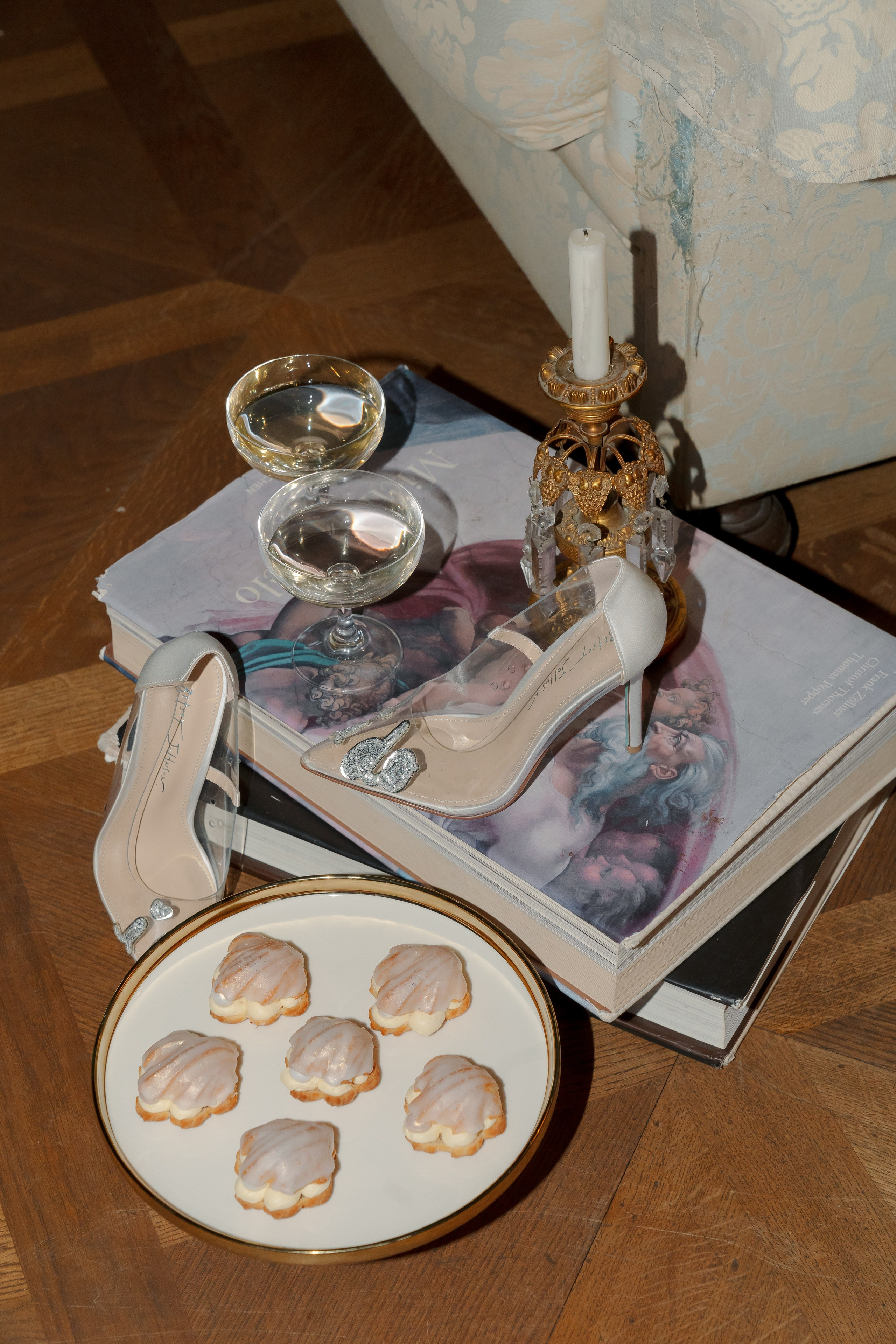 Elegance Unveiled: Thomas & Veronika's Wedding. Raw Studio: Capturing Elegant weddings accross Europe