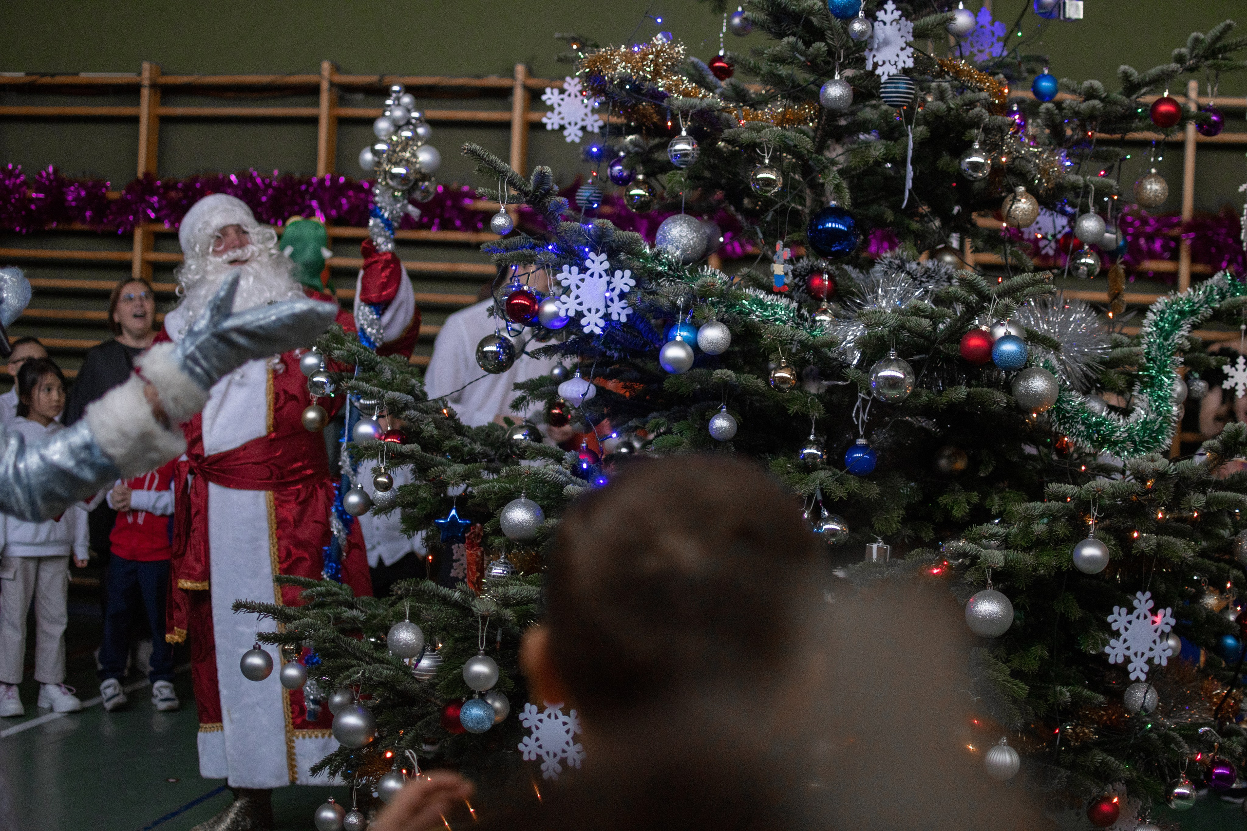 Новогодний хоровод. Семейный и детский фотограф