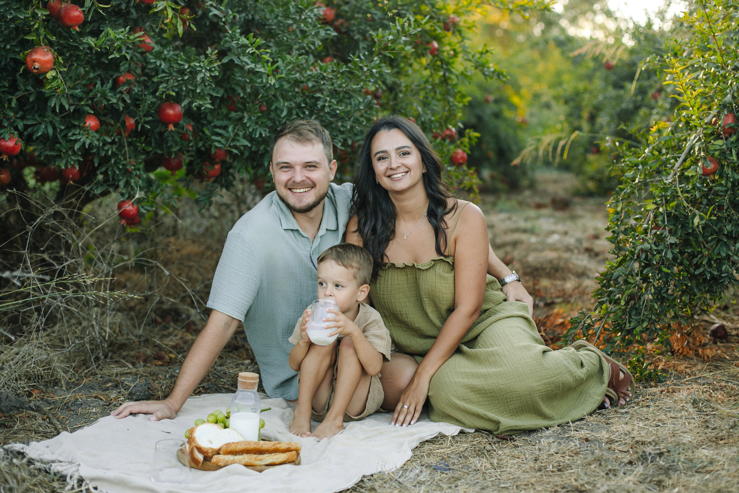 Binyamina garden. Family photographer in Israel