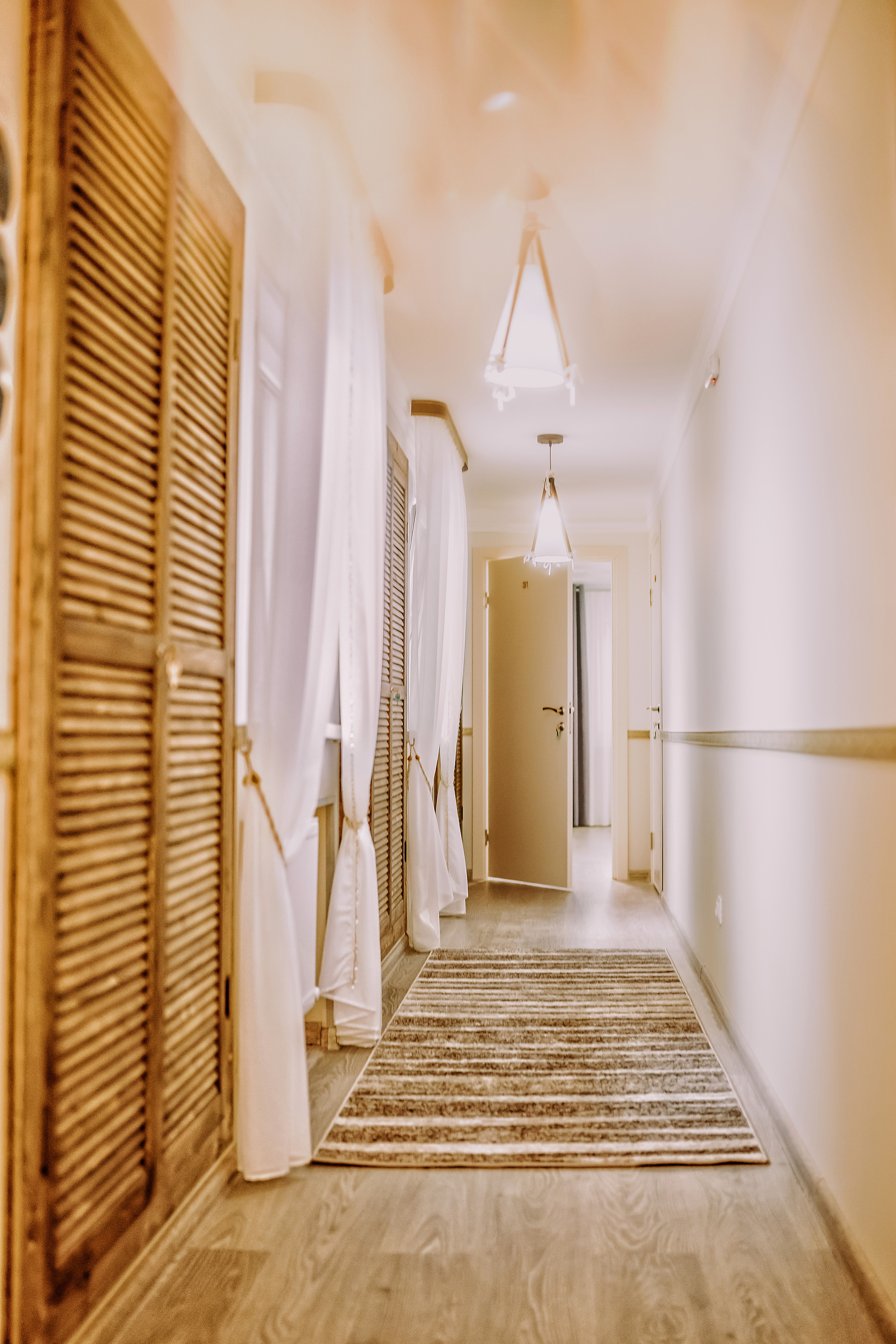 Real Estate photographer in Florida, Miami, Sunny Isles, Boca Raton, Miami Beach, Hialeah, Weston, Miramar, Hollywood, Hallandale,  Fort Lauderdale