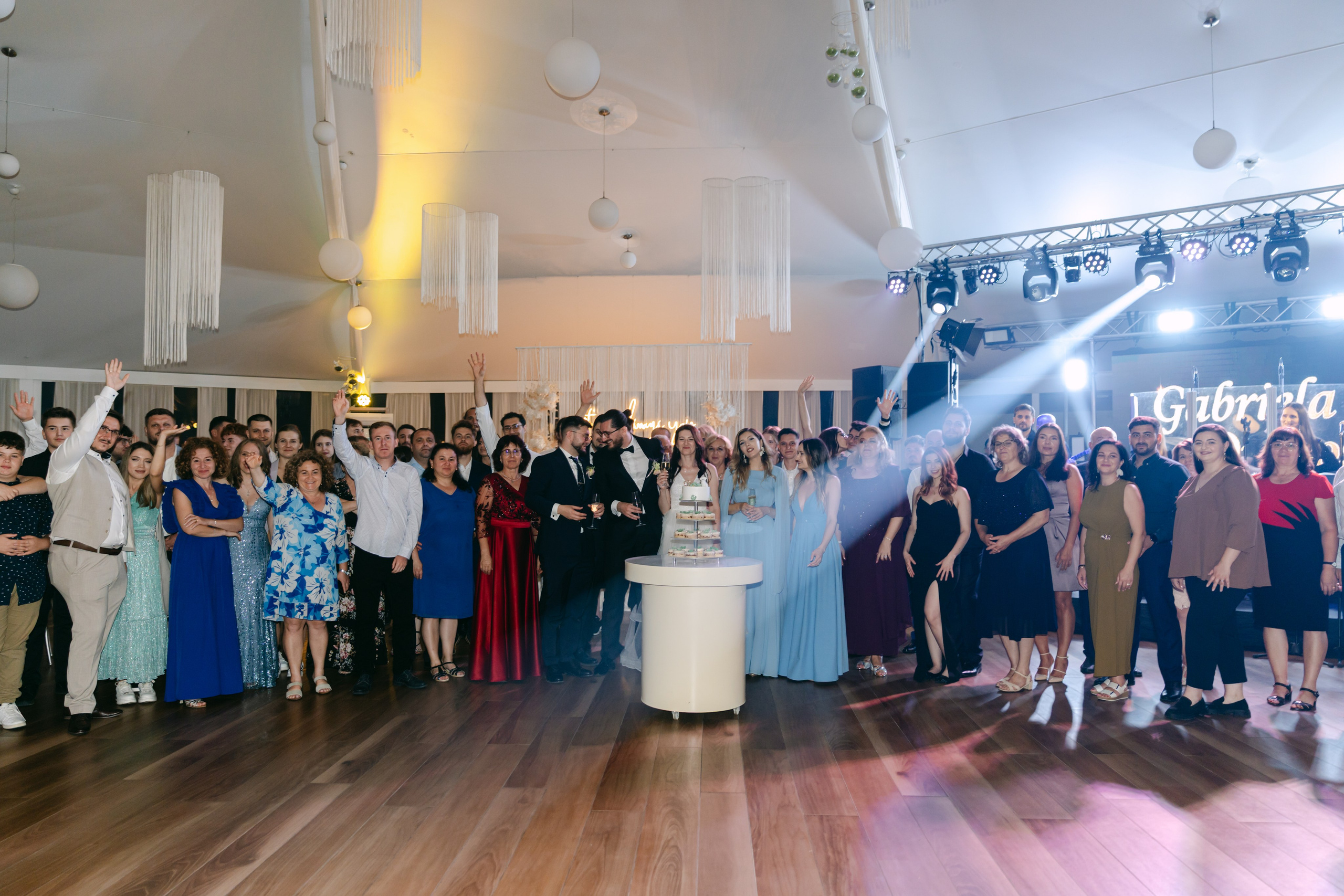 Gabriela & Dragos. Gabrielacojocariu.com