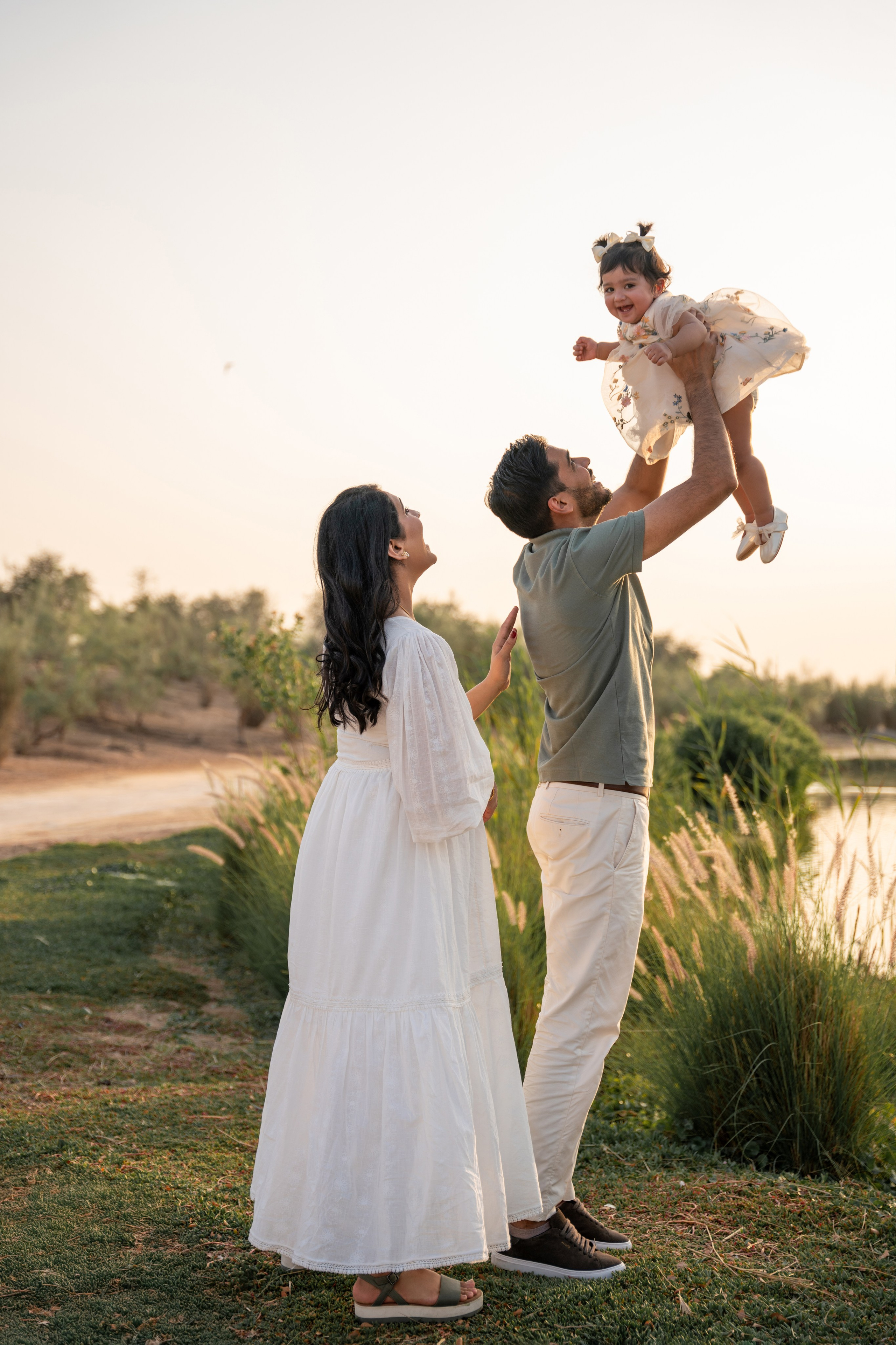 Cake smash and happy time. Angela Iakovleva — Family Photographer in Dubai