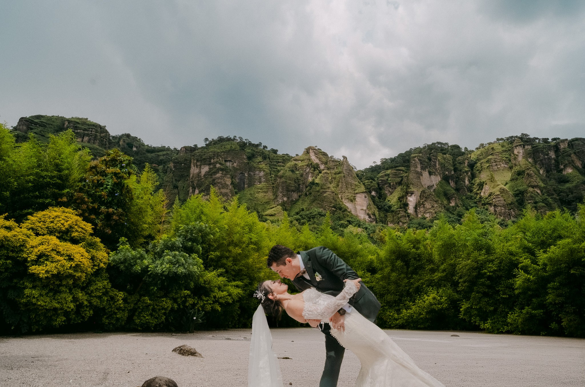 Gladys & Abdel. Wedding and family photographer in Mexico City