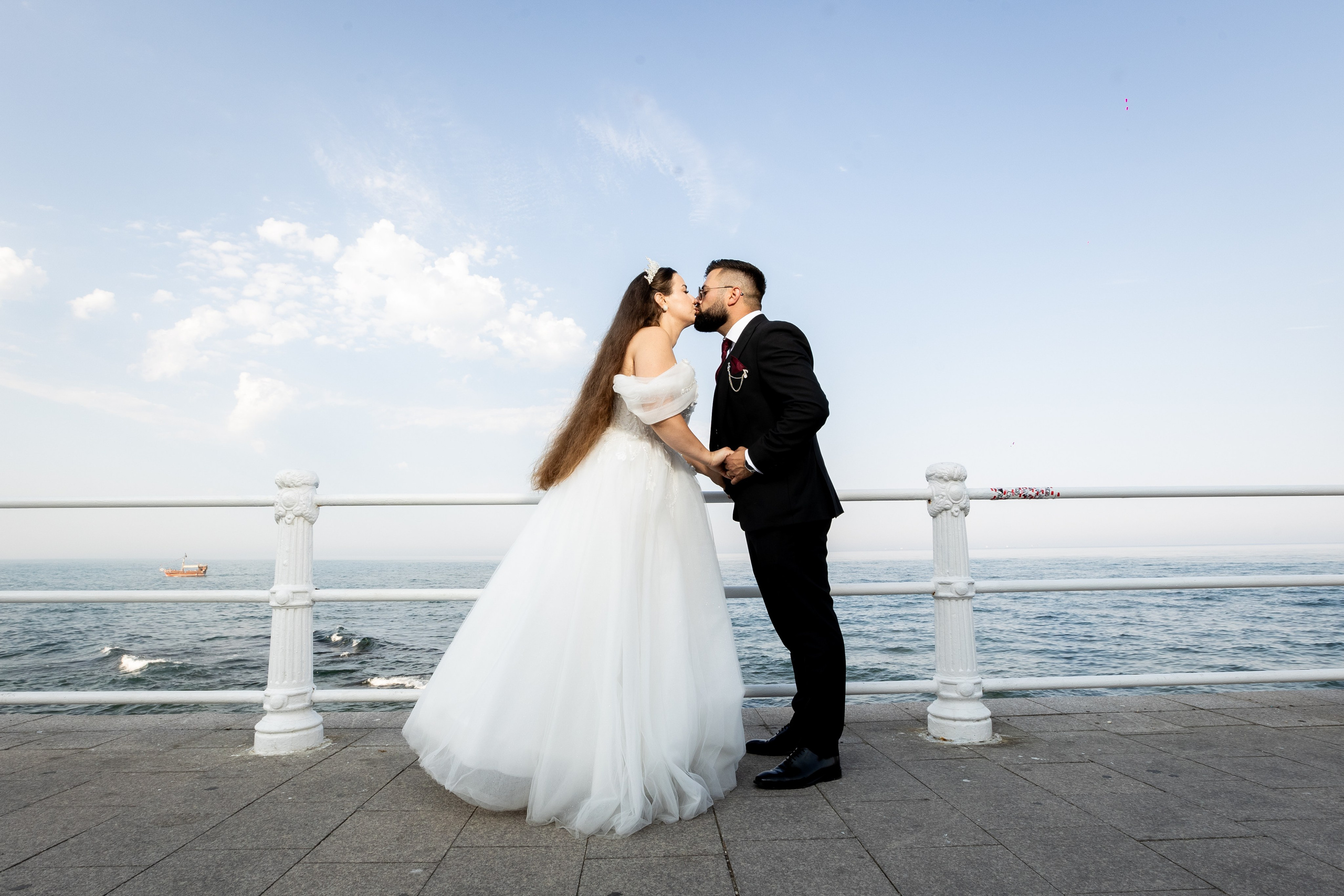 Andreea & Elvis Trash The Dress. MGS STUDIO
