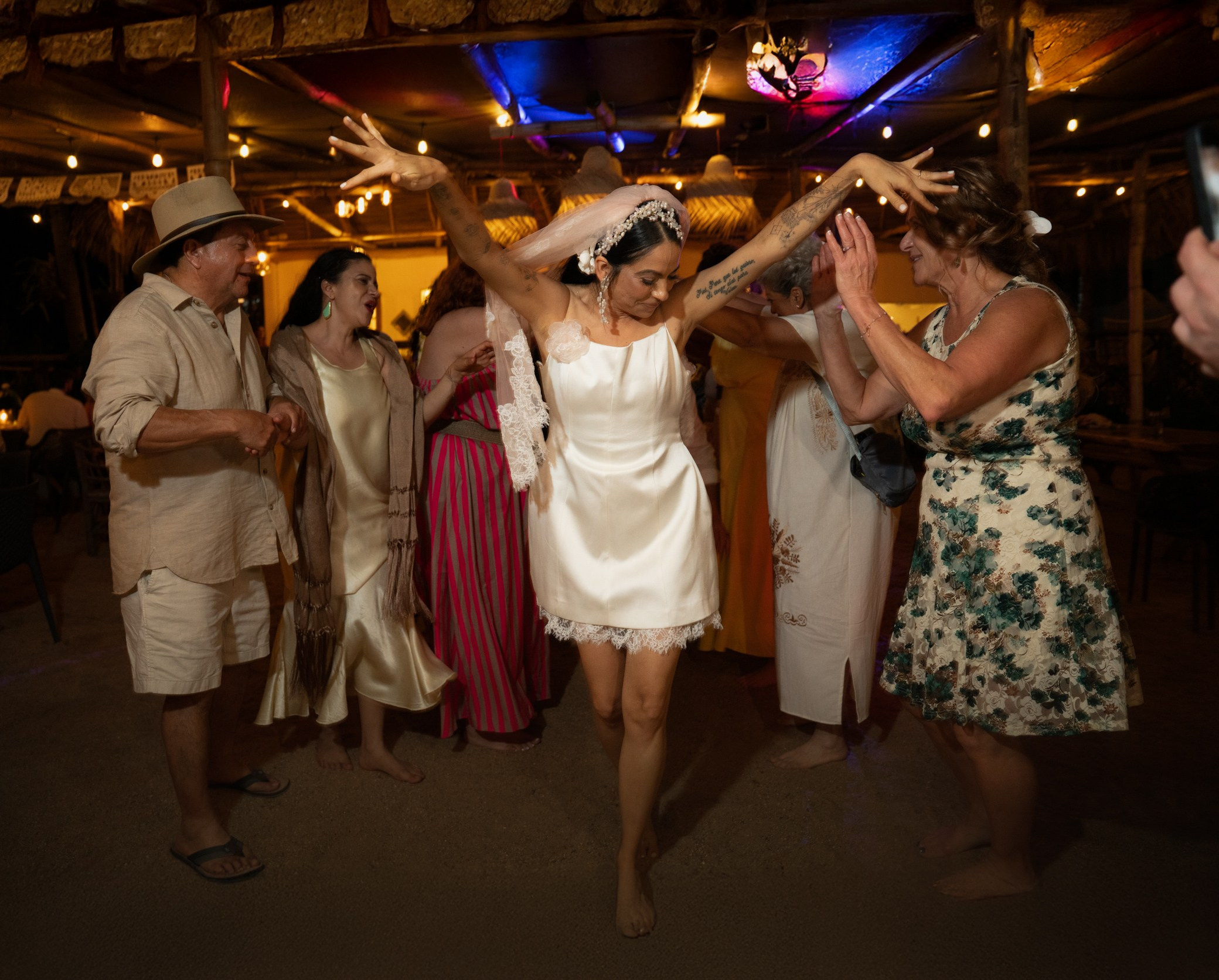 Marlene & Issac. Elopement & Lifestyle Wedding Photographer