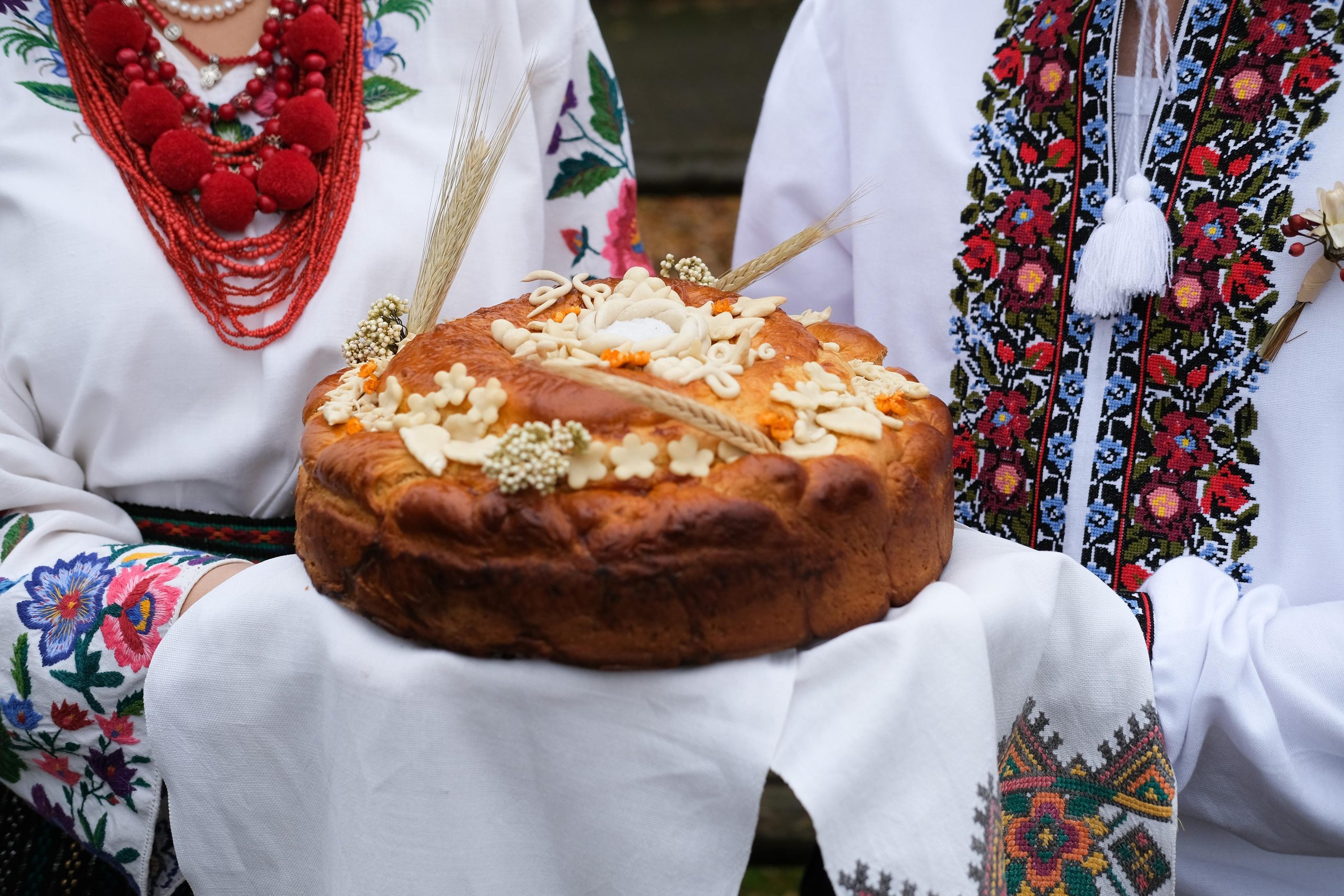 H&m. Wedding photography and videography in Regina, Saskatchewan