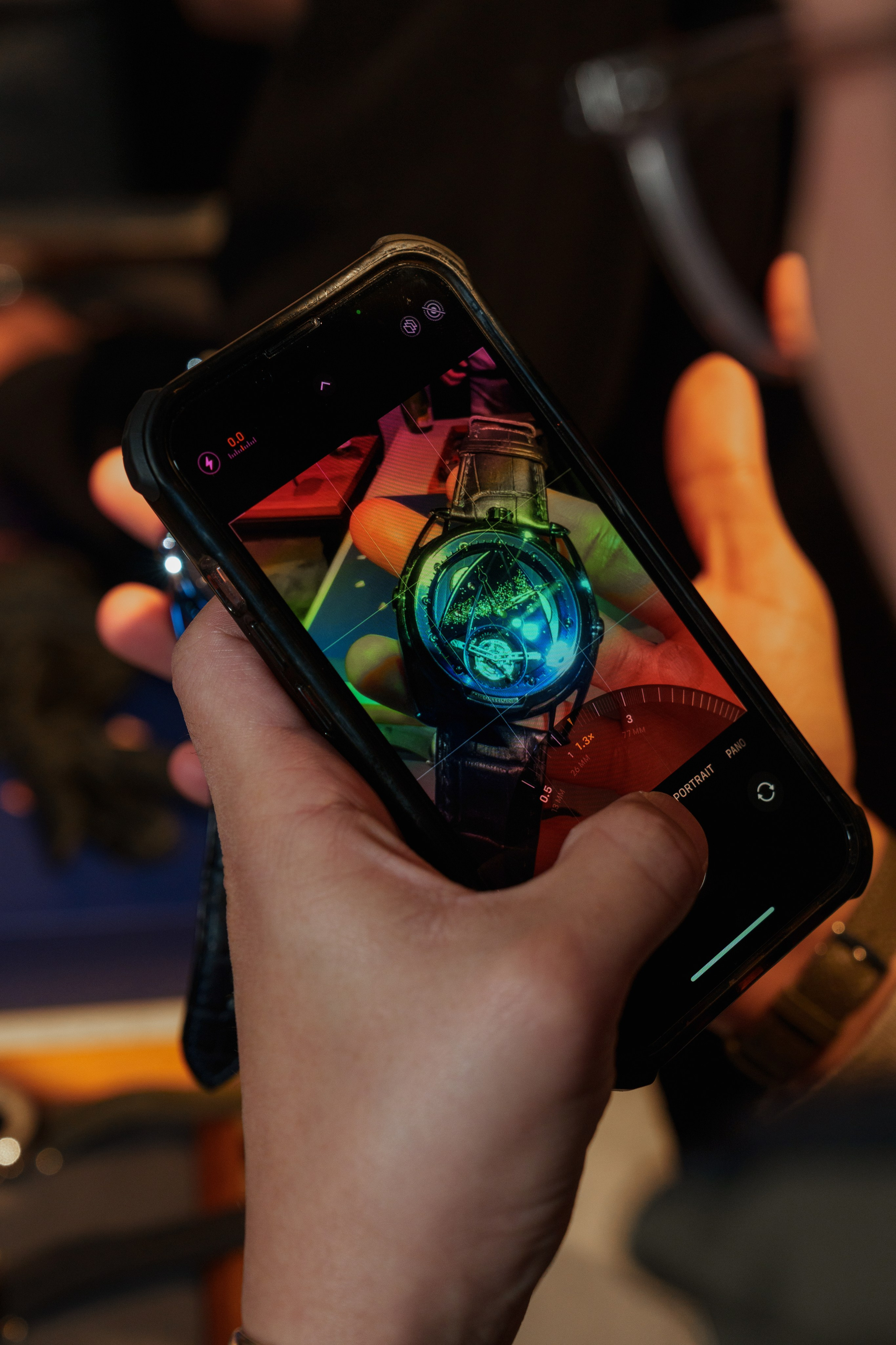 WATCHBOX. ФОТОГРАФ В ГОНКОНГЕ (СВАДЬБЫ, FASHION, СЕМЕЙНЫЕ, МЕРОПРИЯТИЯ, ФОТОПРОГУЛКИ)