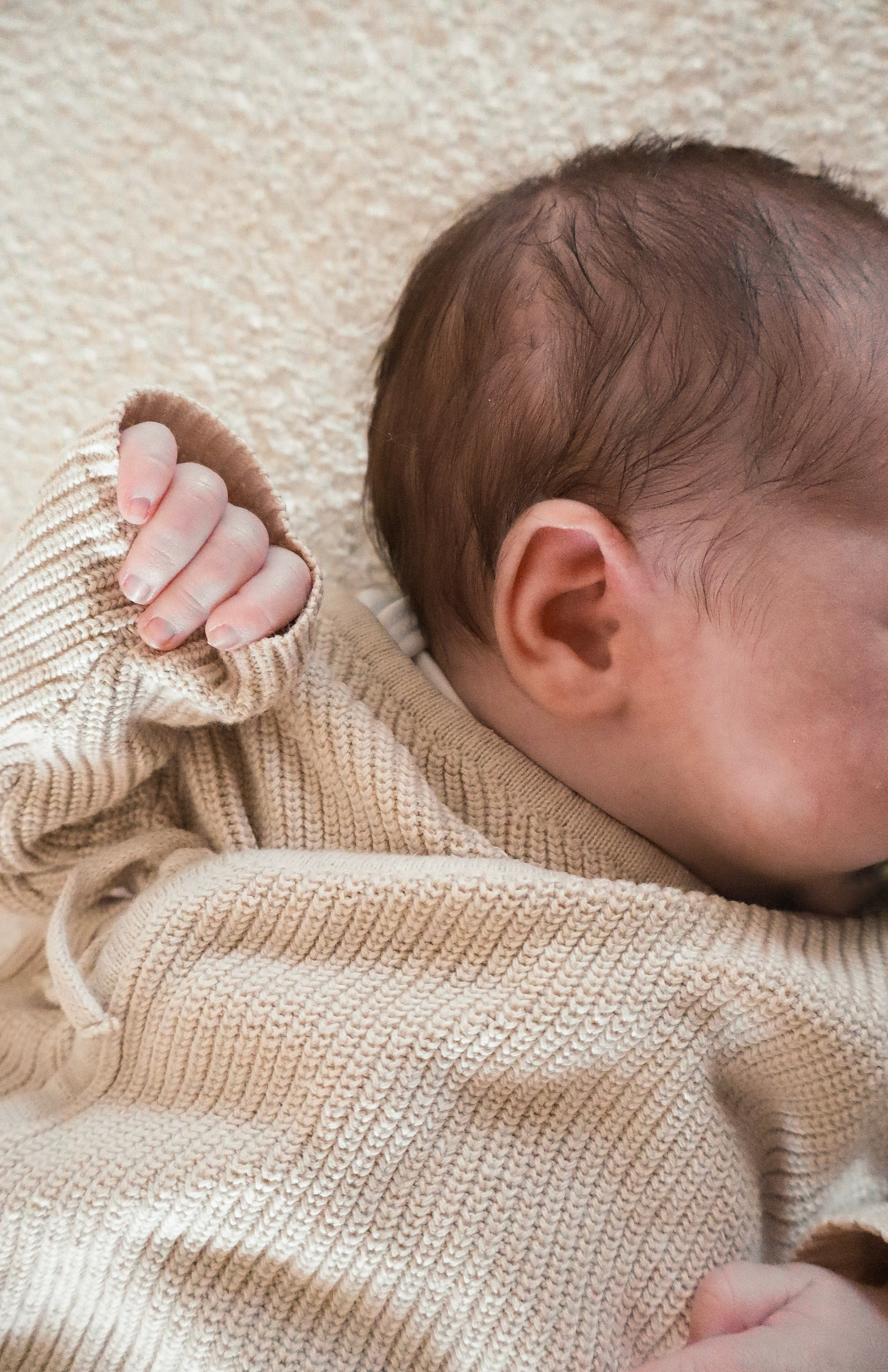 Newborn. Zwangerschapsfotografie, newborn, gezinnen, branding, liefde én geboortefotografie