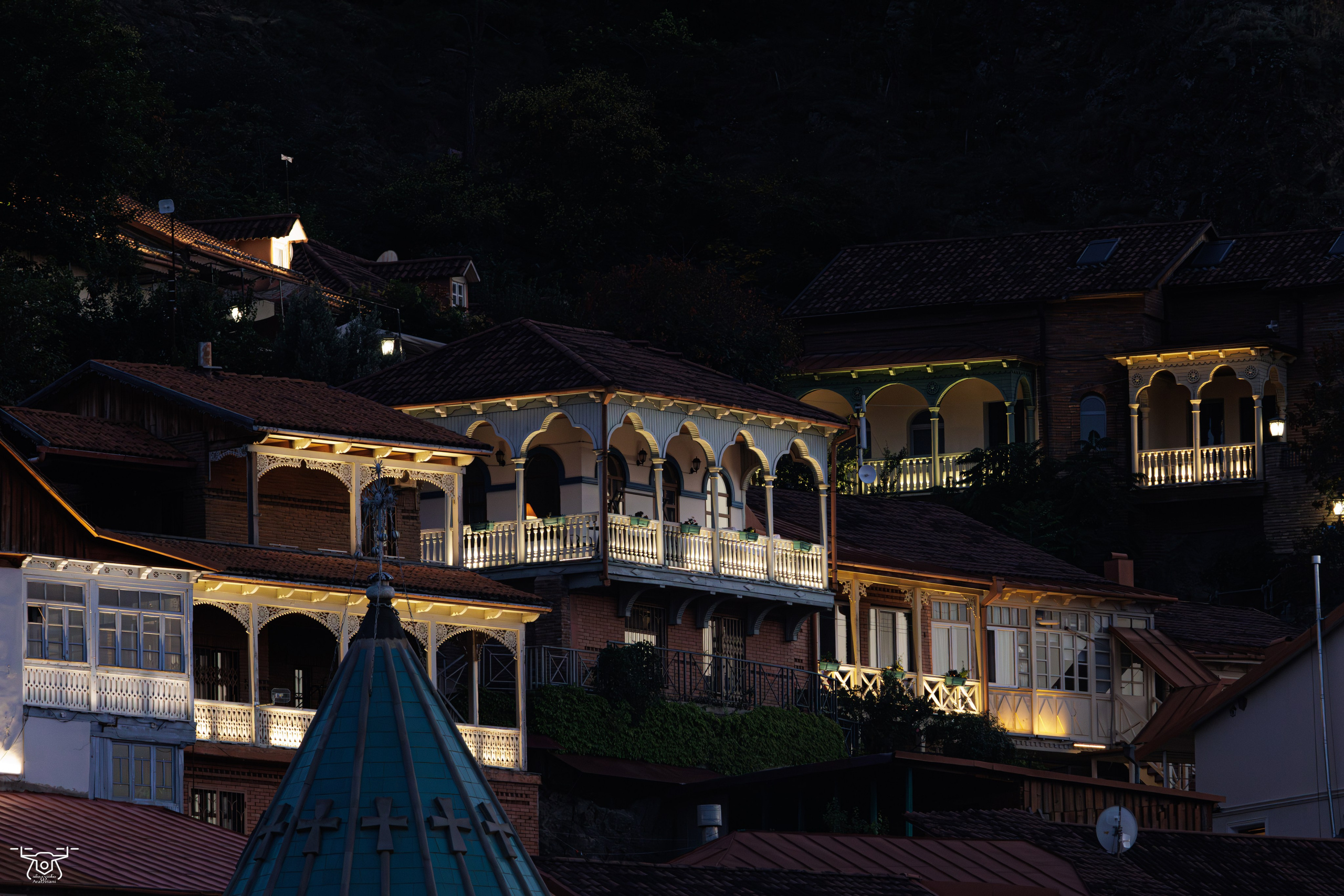 ქალაქი და ადამიანი. FramefreeMan