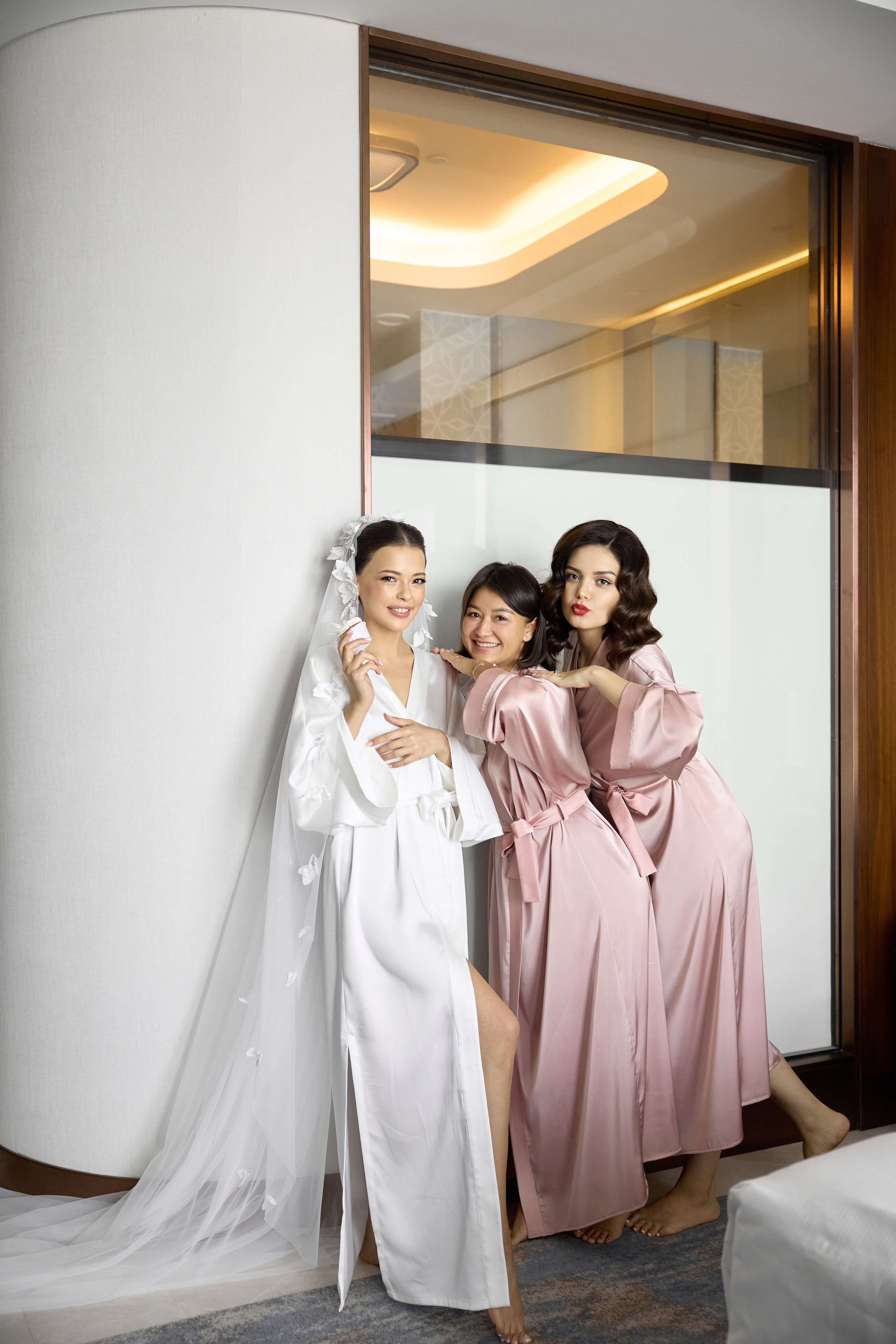 Bonu's bride's morning. Анна Канаки — семейный и свадебный фотограф