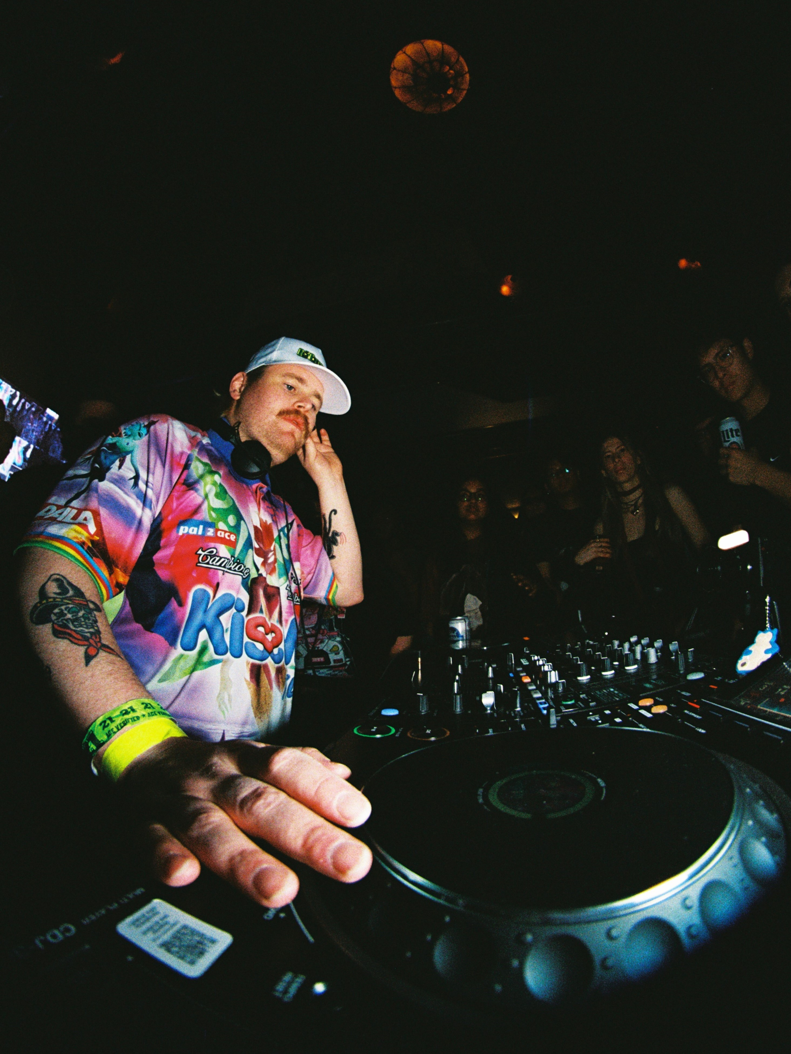 MUSIC AND EVENT. 35mm Photography by Brad Zgonena based in Chicago, IL