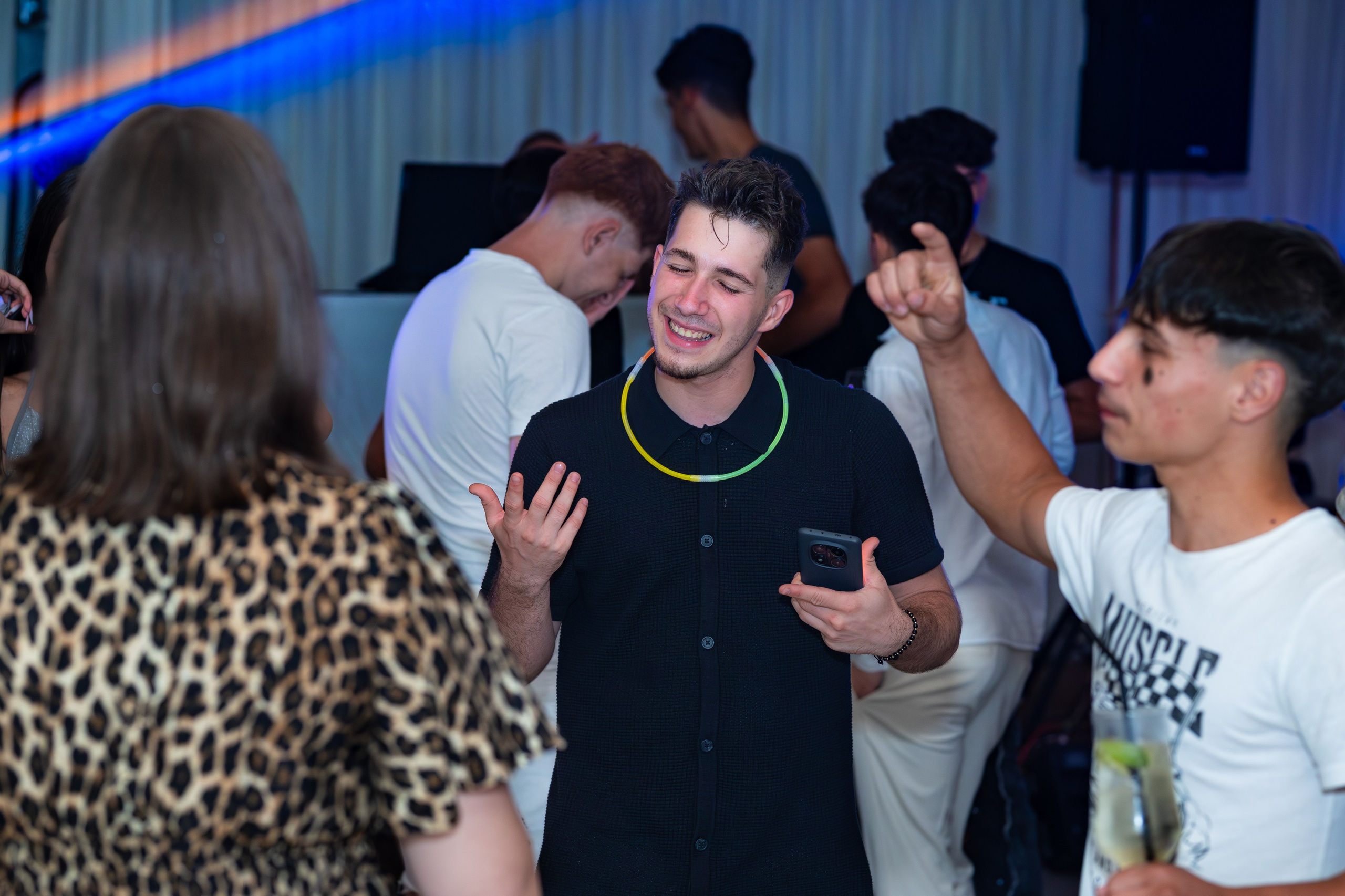 Majorat Denis. Ionut Brehuescu — Fotograf