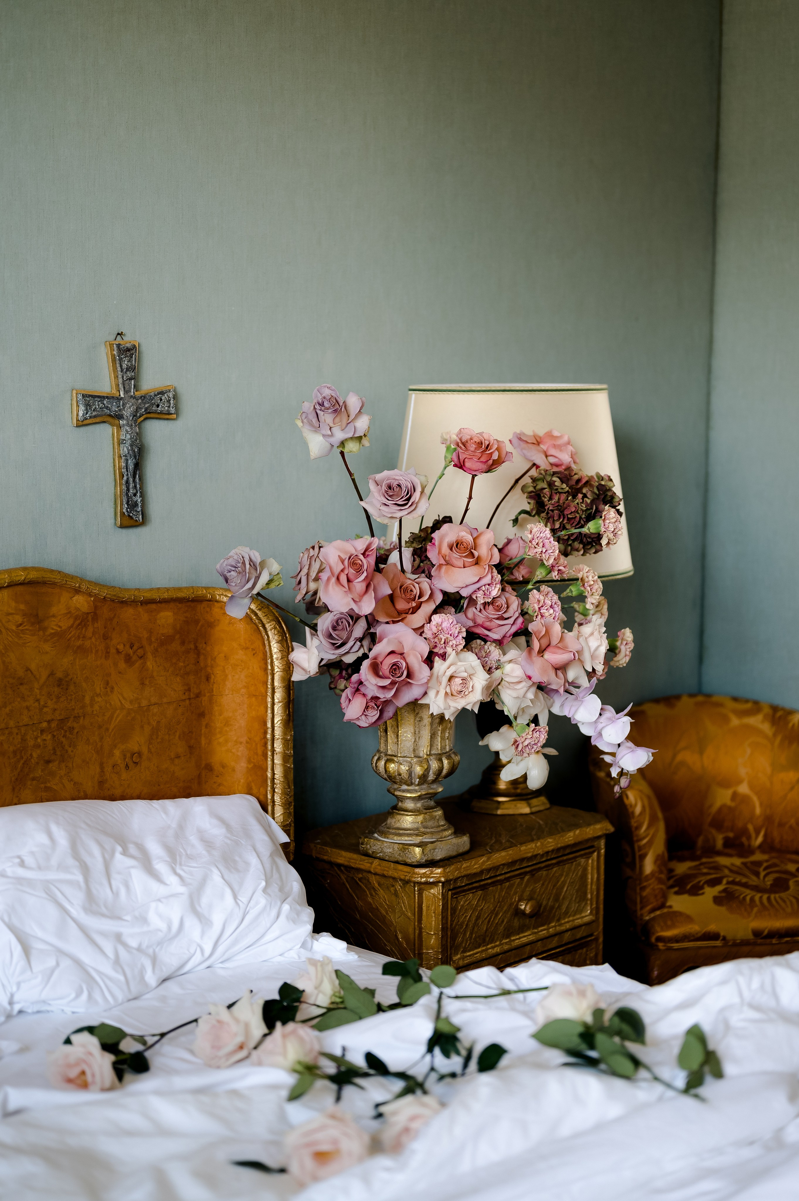 Morning of the bride. Destination Wedding photographer Italy, France, Germany, Spain, Poland Oleg Zaicev