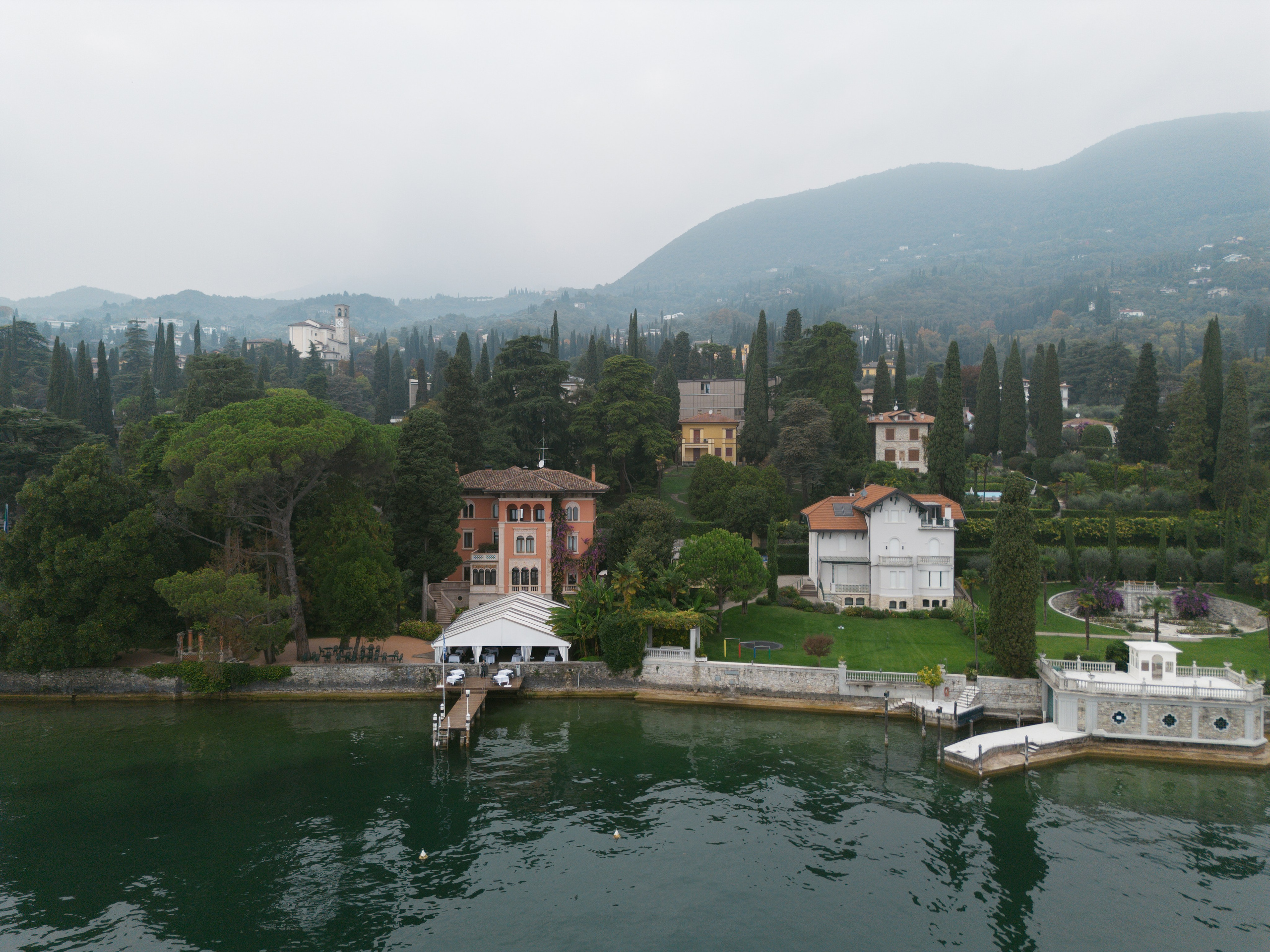 LINDSEY AND ROBERT _LAKE GARDA. PHOTOGRAPHER IN ITALY