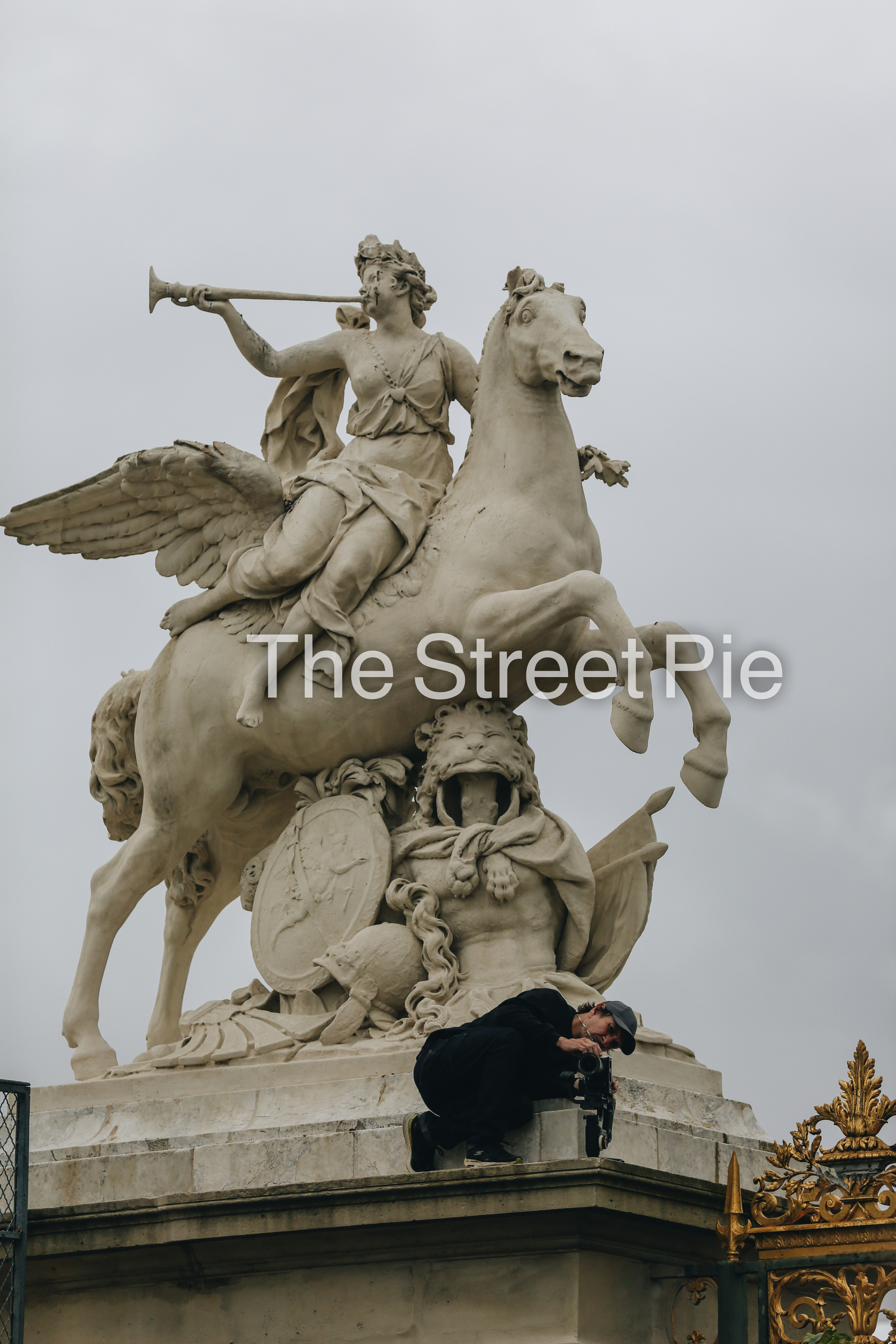 PARIS SS23. Anastasia Fedoseeva / The Street Pie — streetstyle photographer