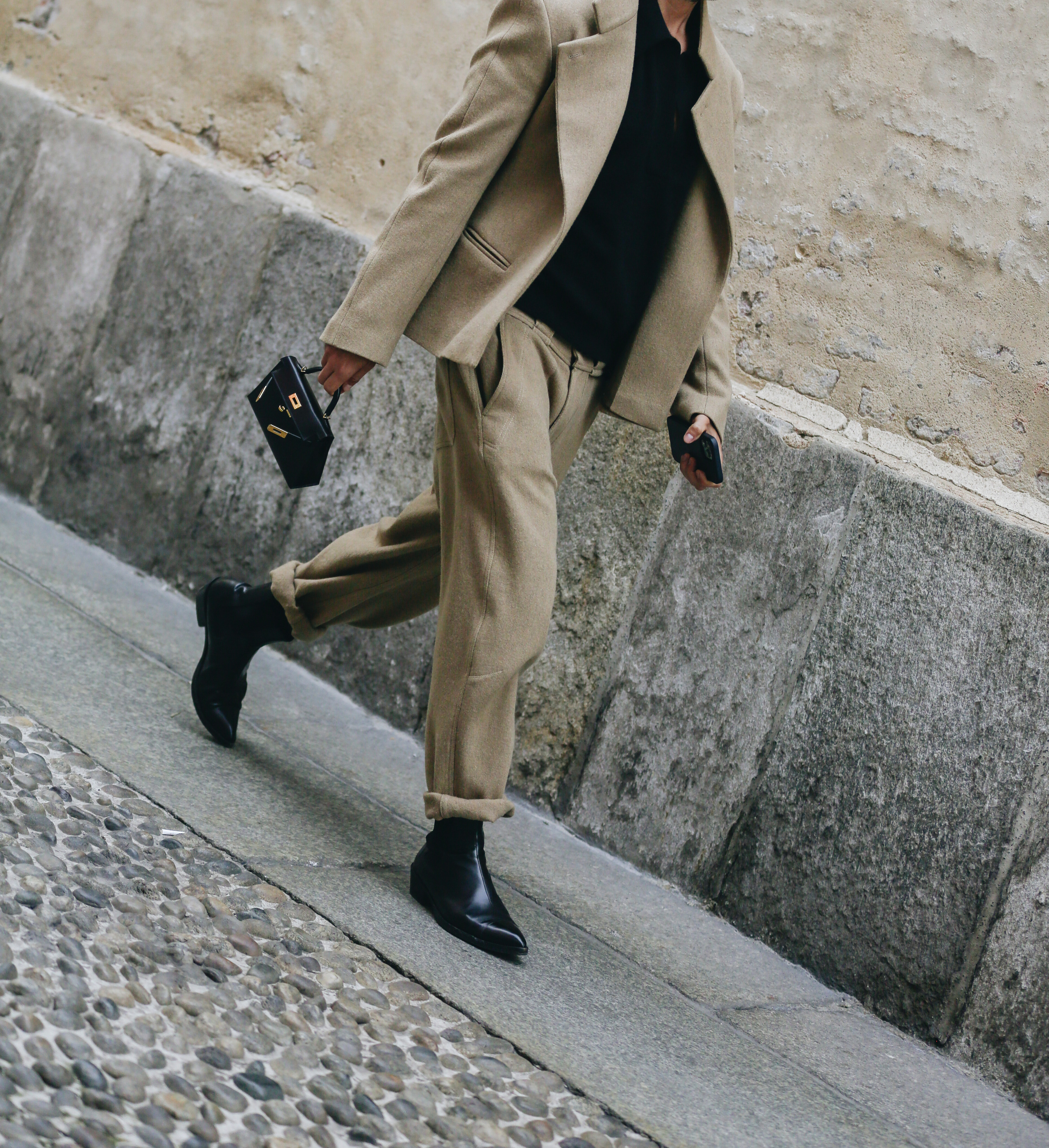 Anton in Milan. Anastasia Fedoseeva / The Street Pie — streetstyle photographer