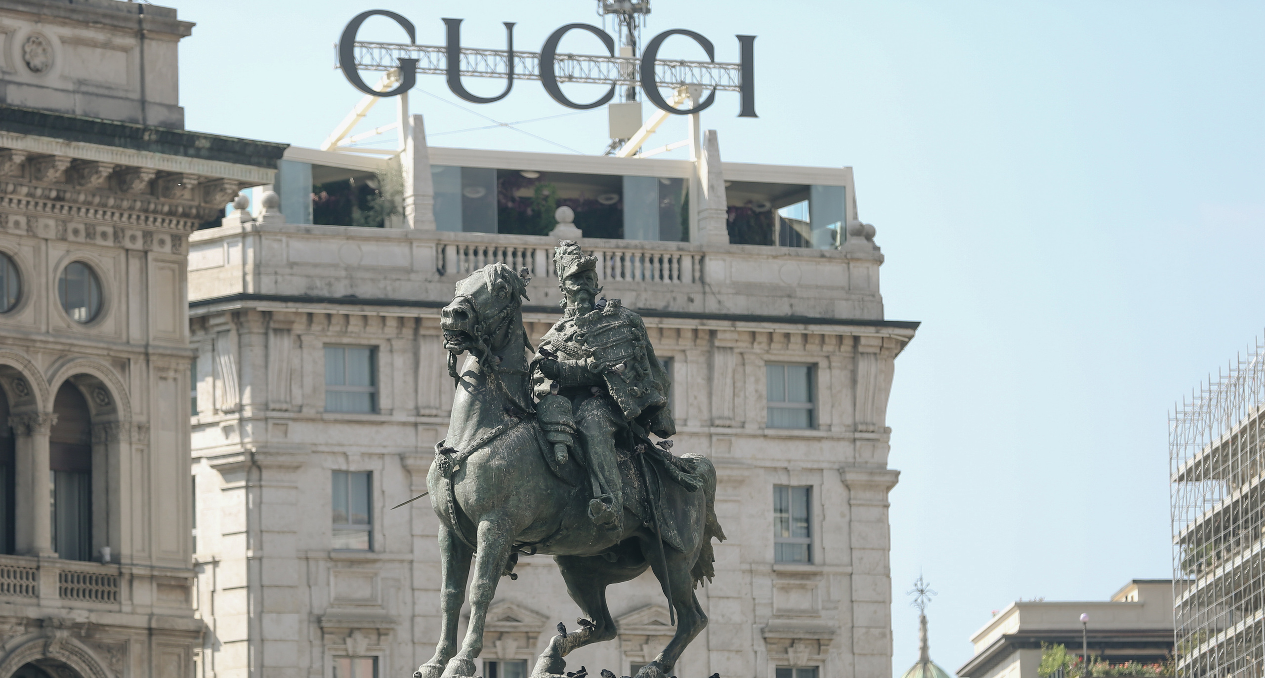 Anna in Milan. Anastasia Fedoseeva / The Street Pie — streetstyle photographer