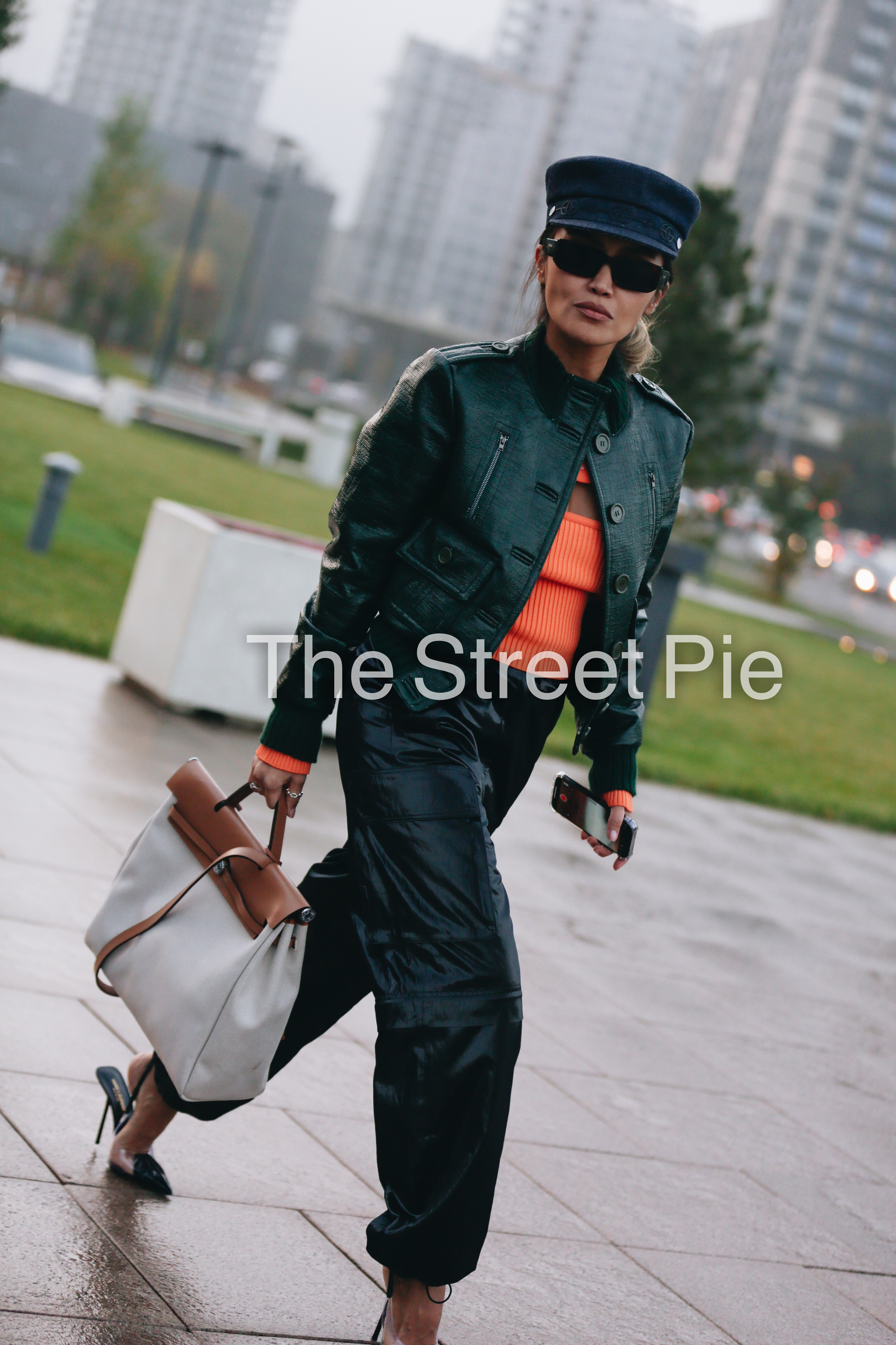 ALMATY VISA FW 6. Anastasia Fedoseeva / The Street Pie — streetstyle photographer
