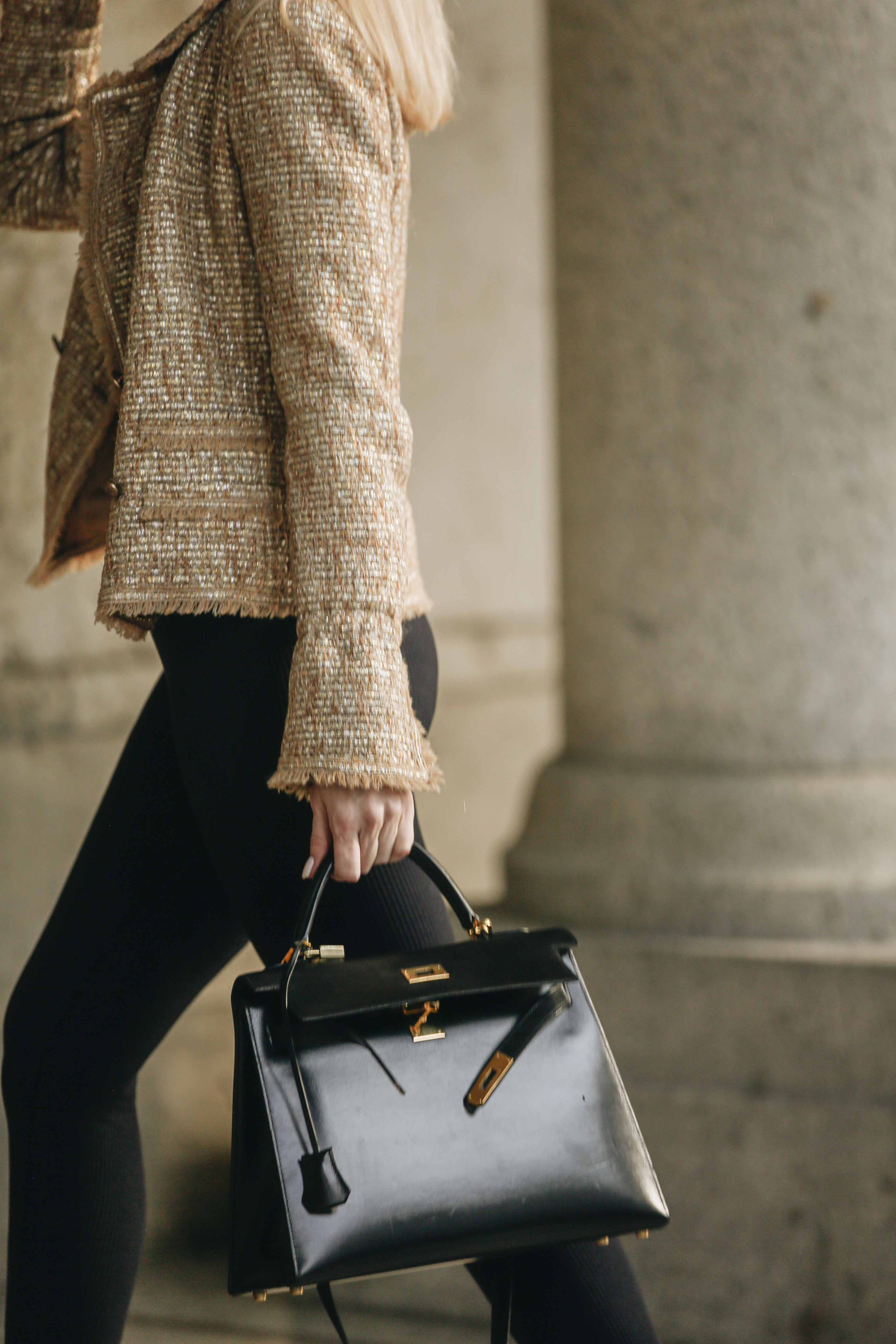 Anna in Milan. Anastasia Fedoseeva / The Street Pie — streetstyle photographer