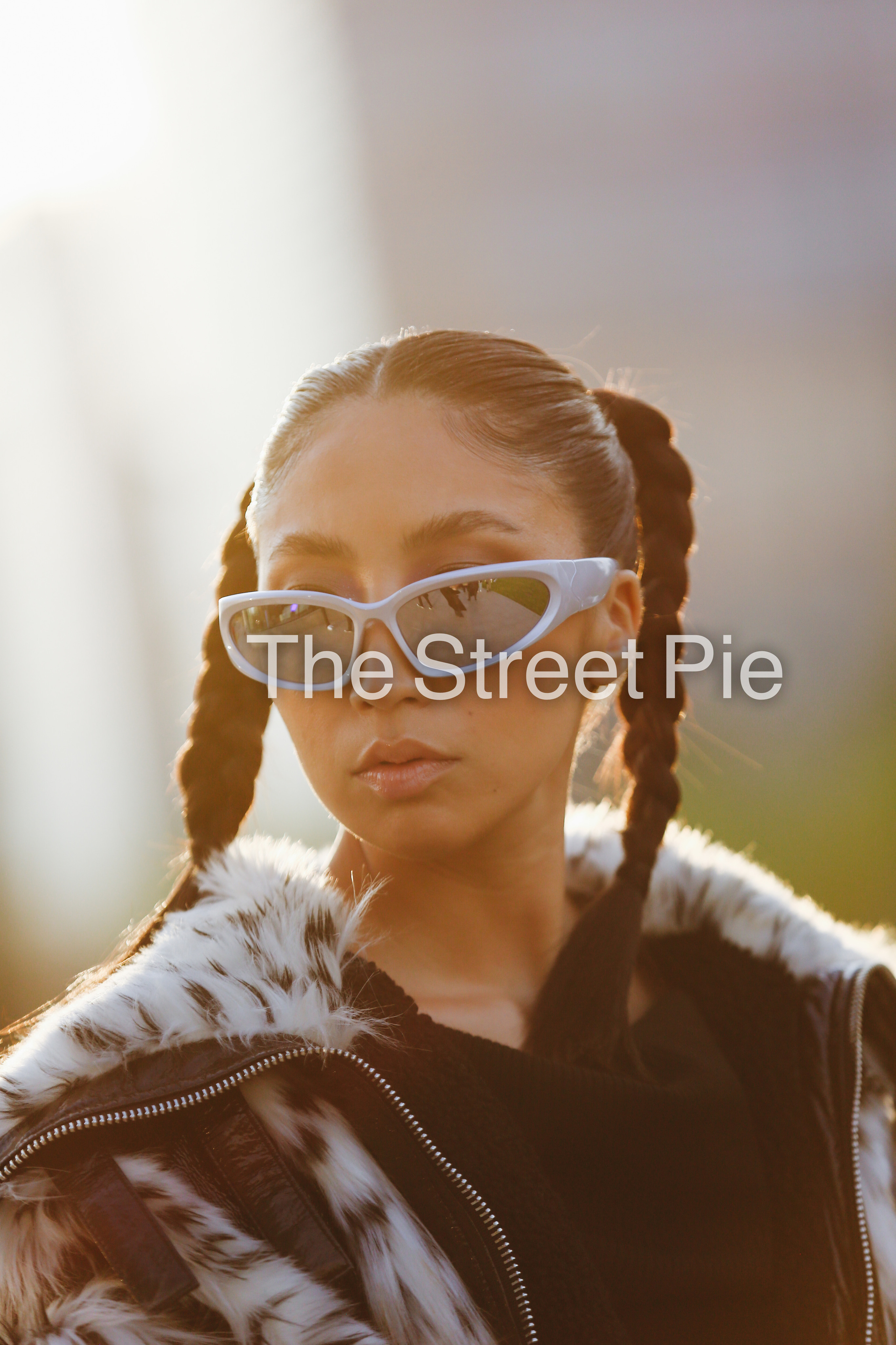 ALMATY VISA FW 6. Anastasia Fedoseeva / The Street Pie — streetstyle photographer