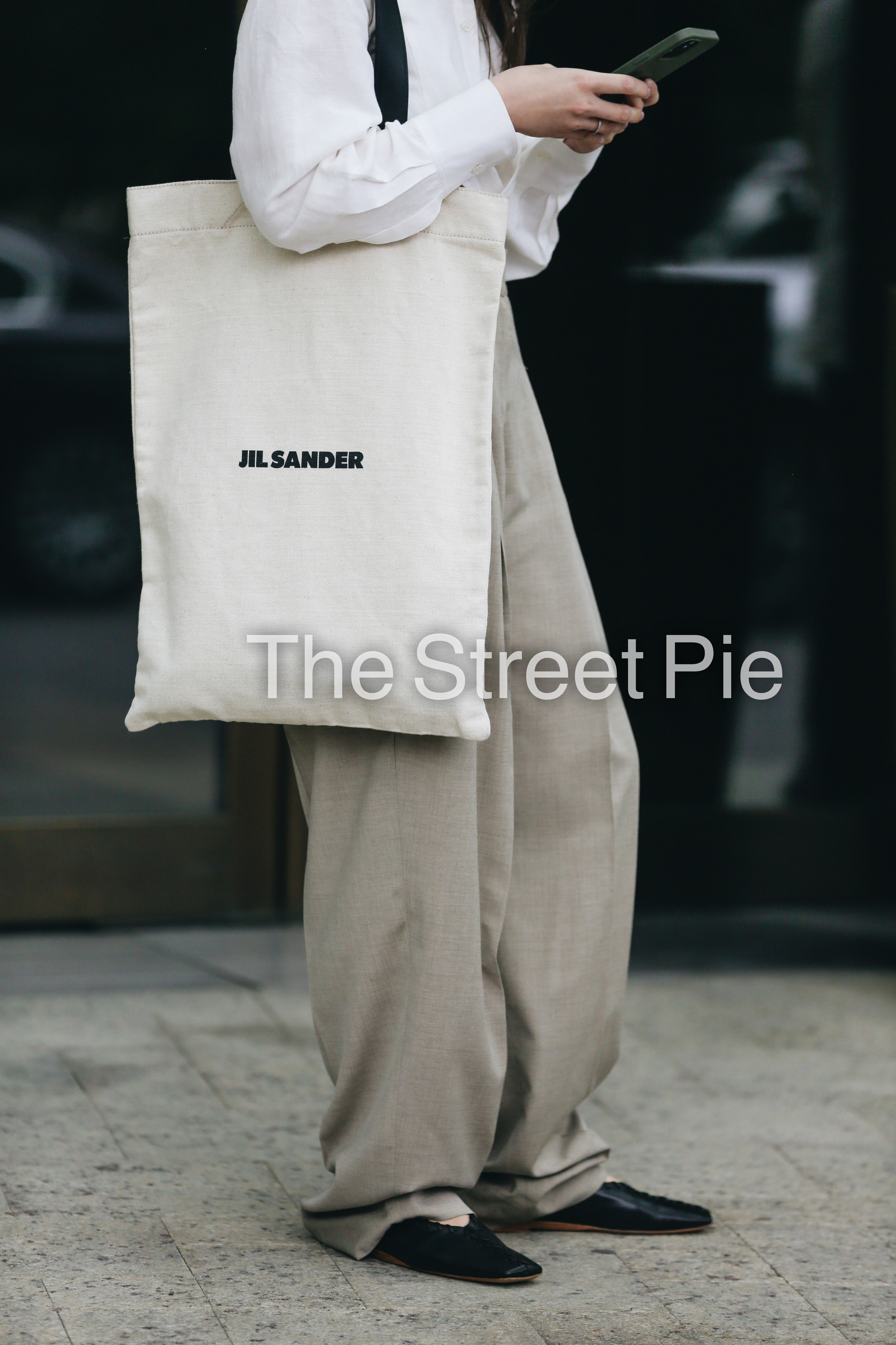 ALMATY VISA FW22. Anastasia Fedoseeva / The Street Pie — streetstyle photographer