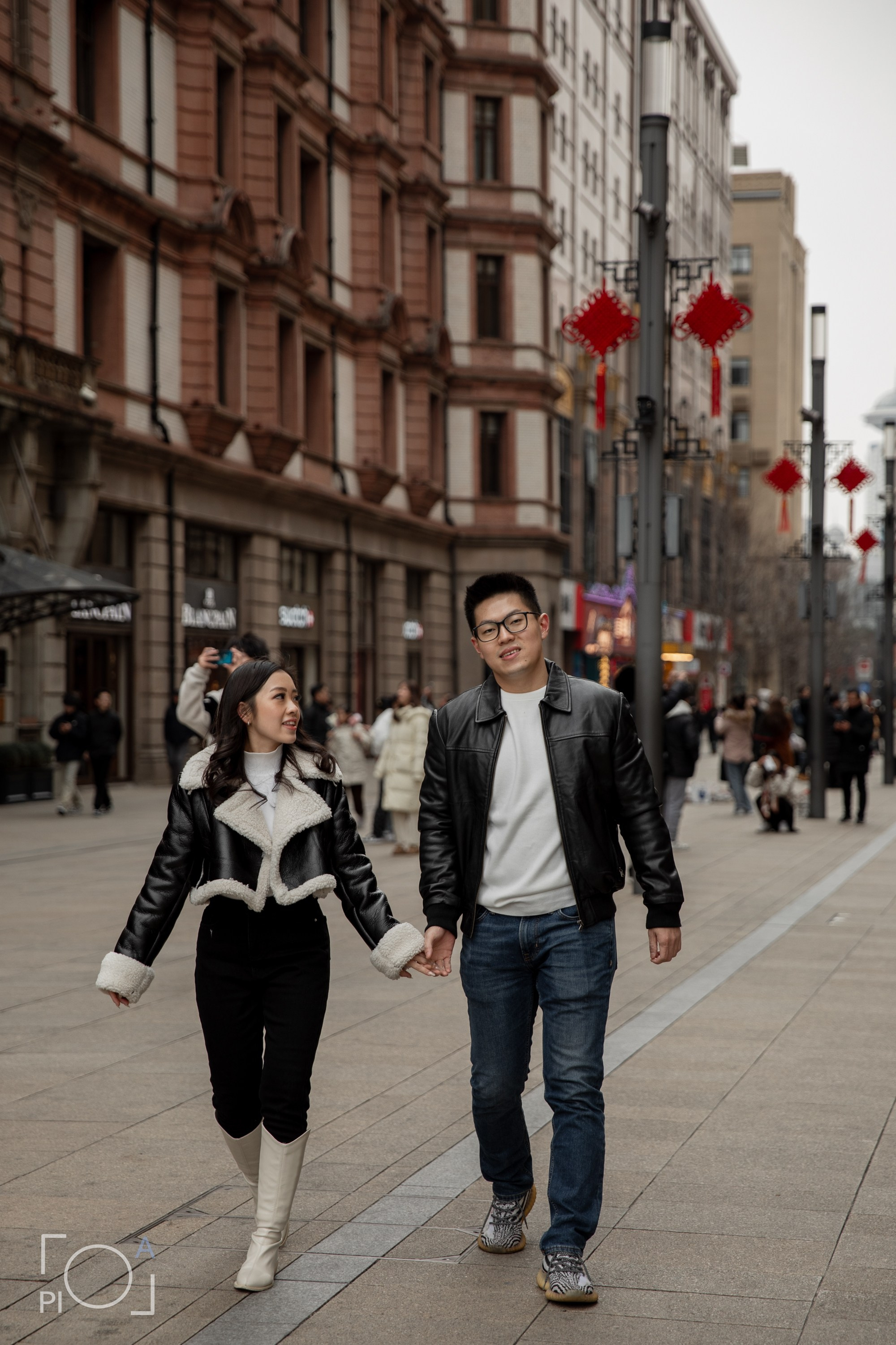 100 поцелуев в Шанхае. Фотограф в Шанхае — Лола Пидлуская