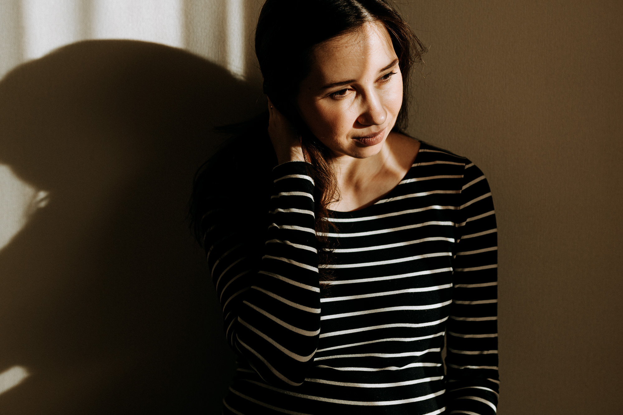 Gaidot mazuli ziemā ar klavierēm, karstu tēju un sniegpārslām