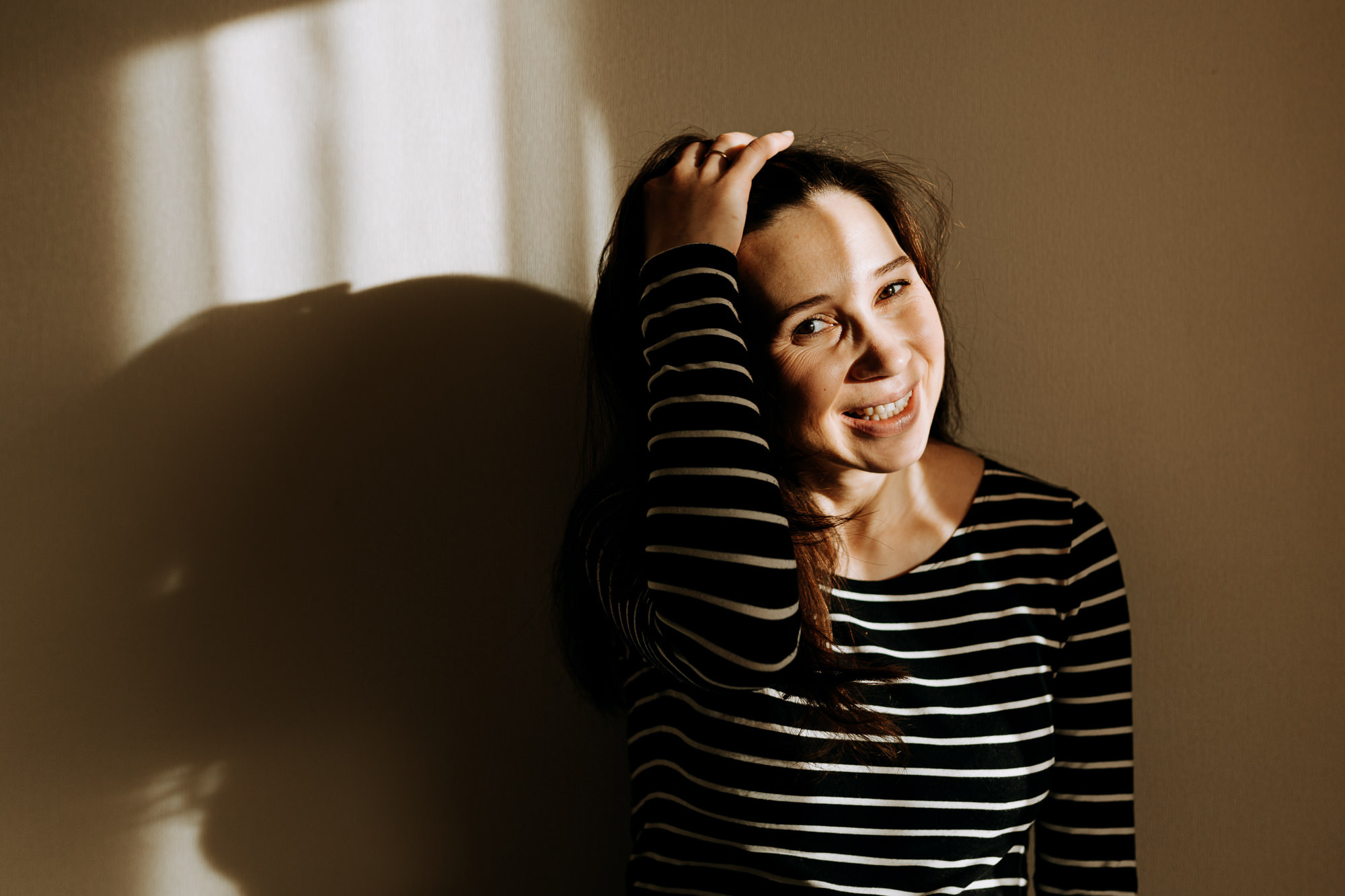 Gaidot mazuli ziemā ar klavierēm, karstu tēju un sniegpārslām