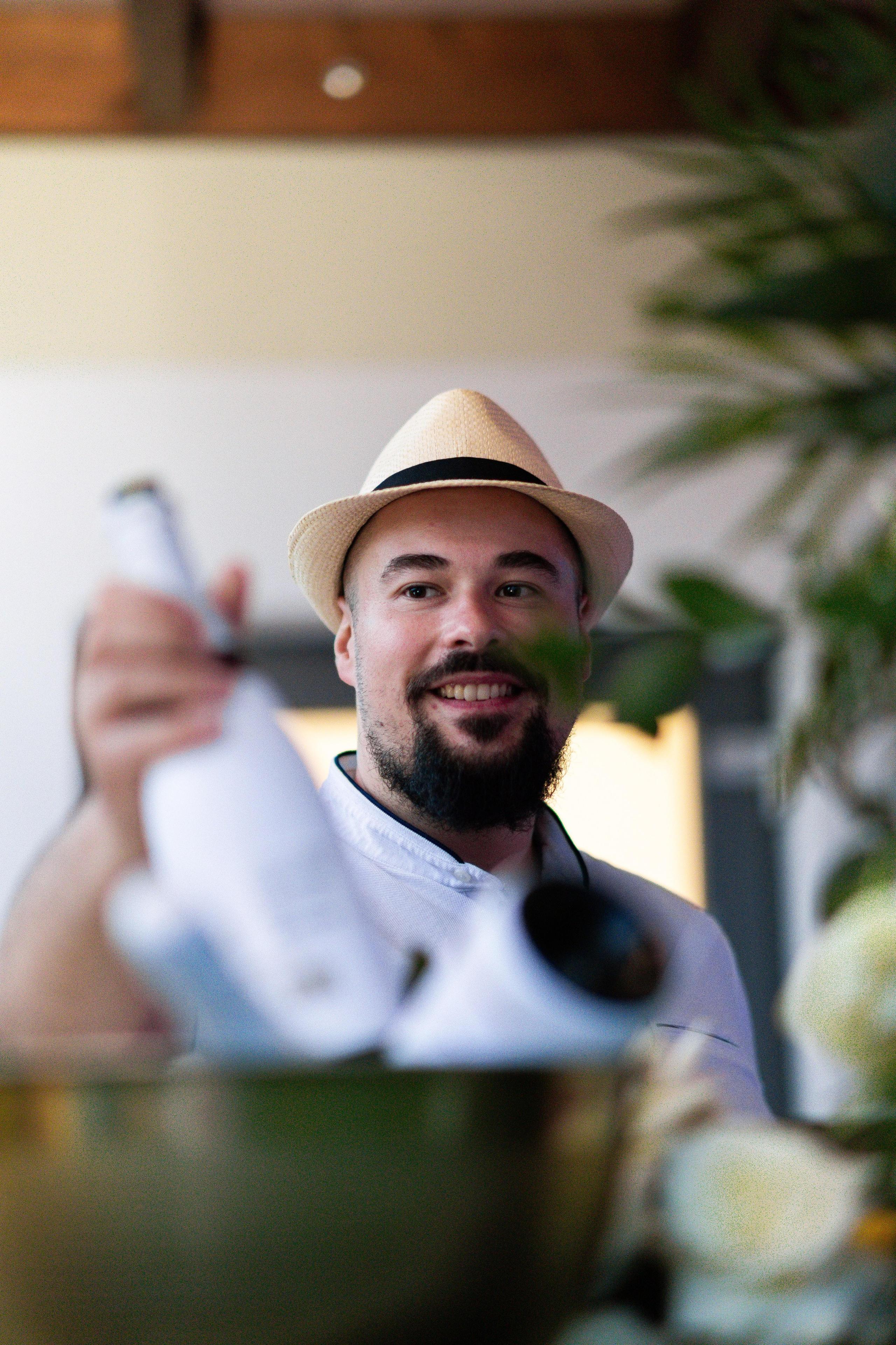 Radu Ababi zi de nastere 2025. Fotograf de portrete și evenimente din Cluj-Napoca. Ședințe foto individuale, nunți, botezuri și aniversări în Cluj și județul Cluj