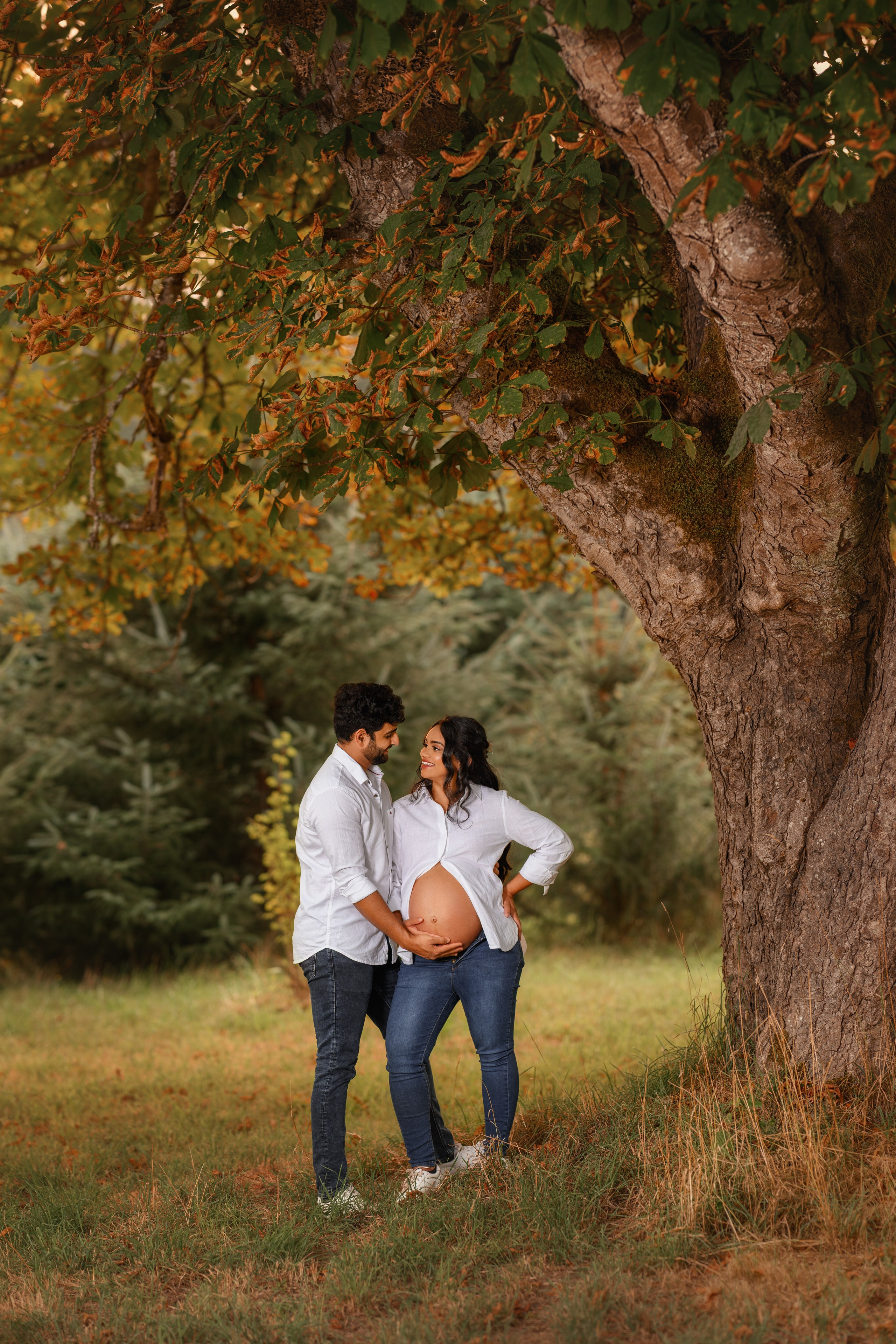 Grisha with her husband. Wedding & family photography in Seattle area. Helen Michelle photographer