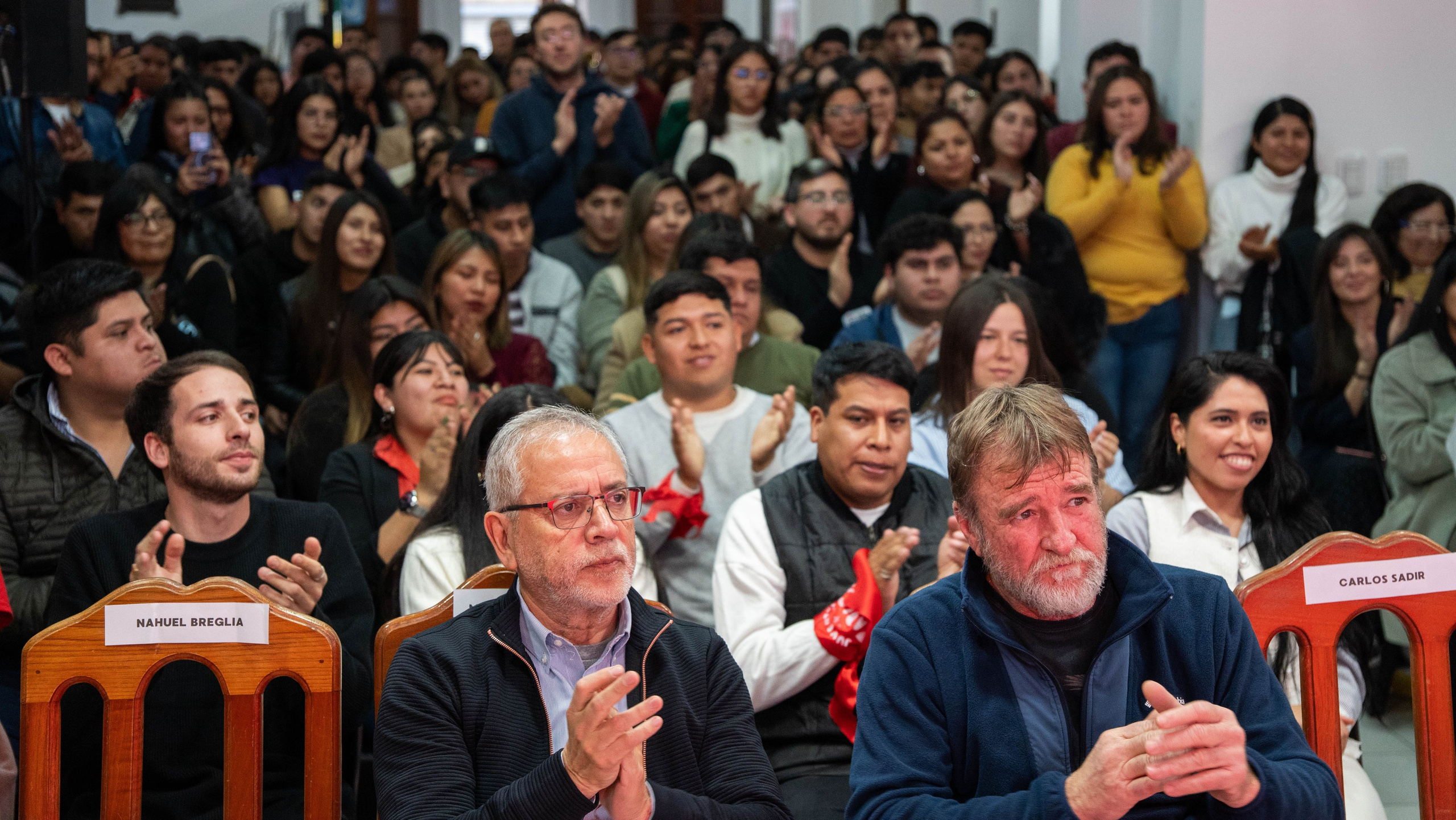 Asunción de autoridades de la Juventud Radical. Cuarta Pared