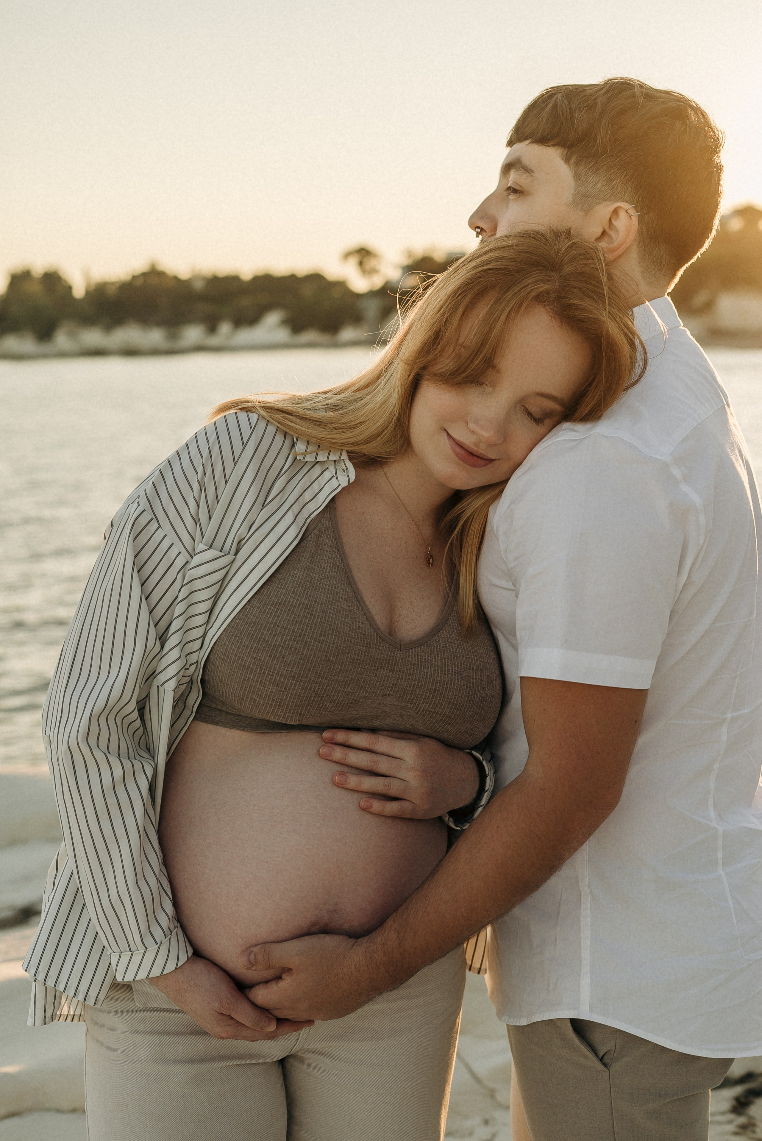 Фотосессия беременности на Белых камнях | Maternity photoshoot at White Rocks. Портретный и семейный фотограф в Лимассоле Кипр Анна Руссу