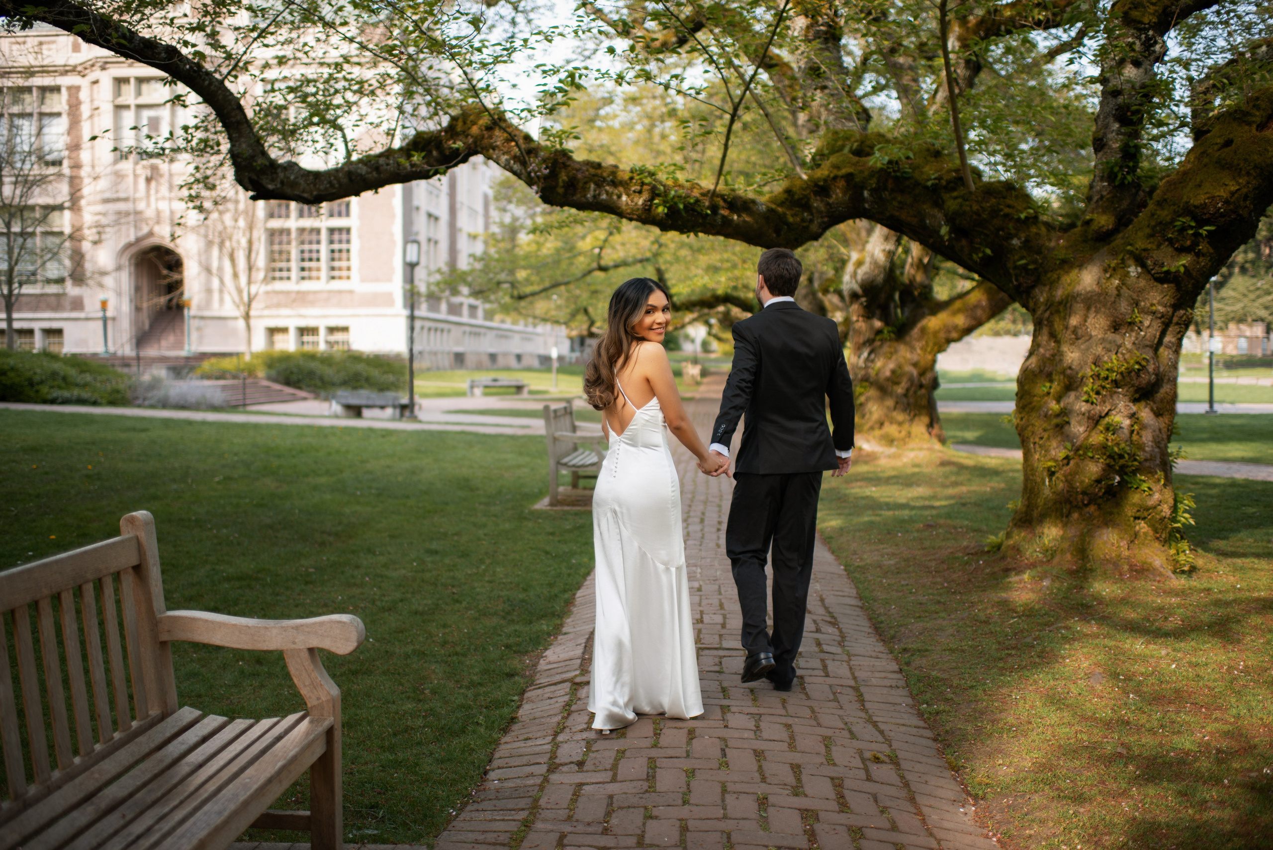 Nayeli & Mike. Wedding & portrait photography in the Seattle Area. Helen Michelle photographer