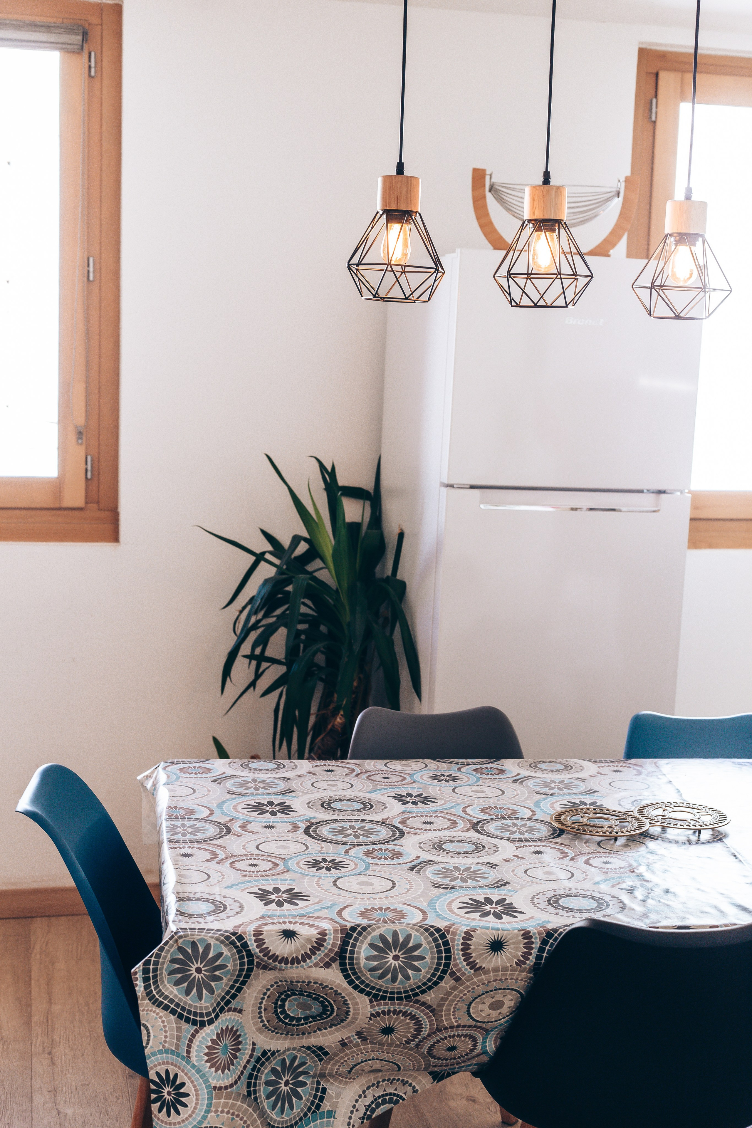 Photographie immobilière professionnelle – Location saisonnière | Happy NB – Vienne (86). Photographe professionnelle à Poitiers, Tours et Châtellerault | Studio photo entre Poitiers et Tours – portraits, familles, entreprises, ma