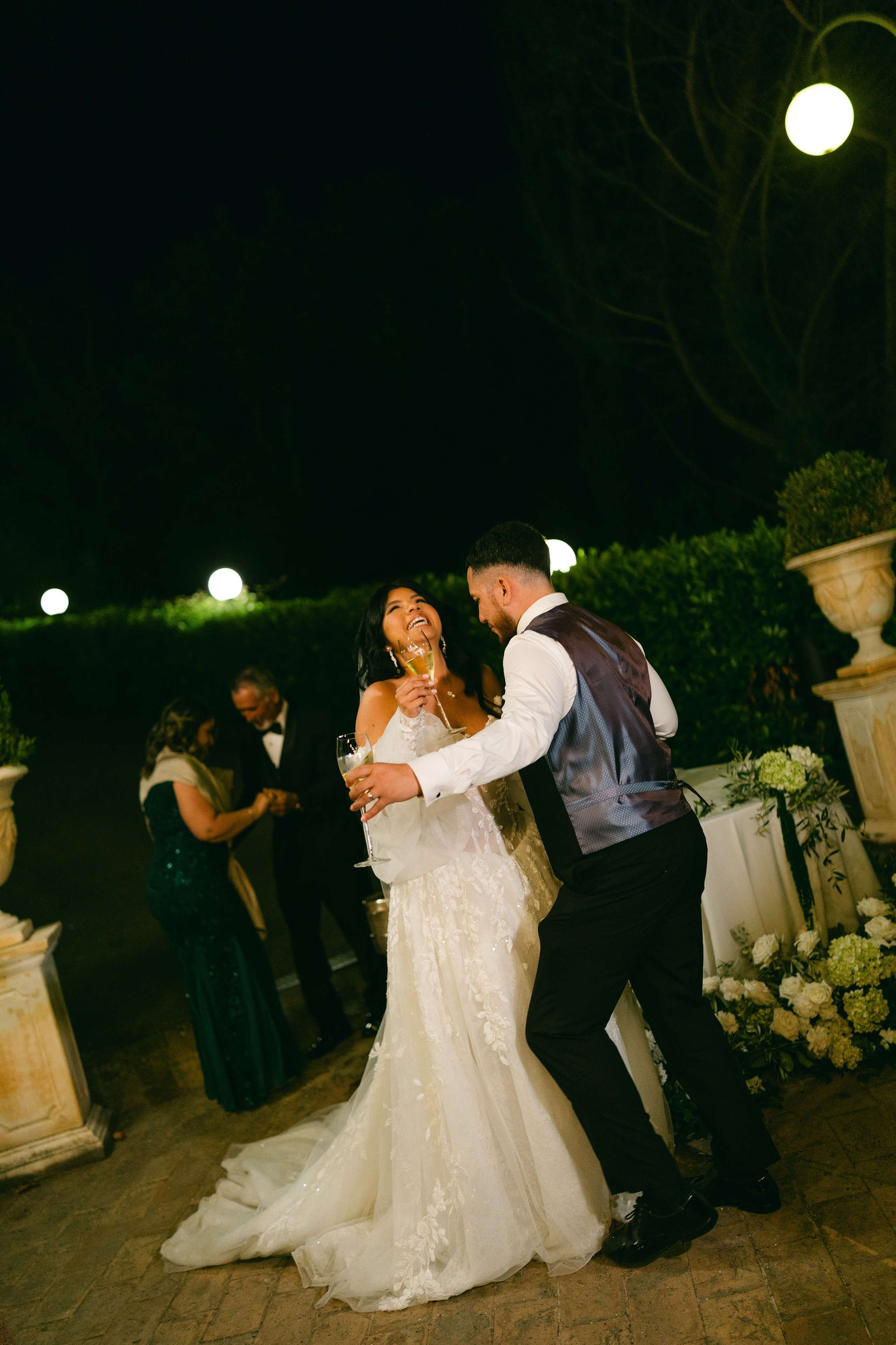 Elisa and John. Sara Luca Wedding Photographer in Italy and Europe
