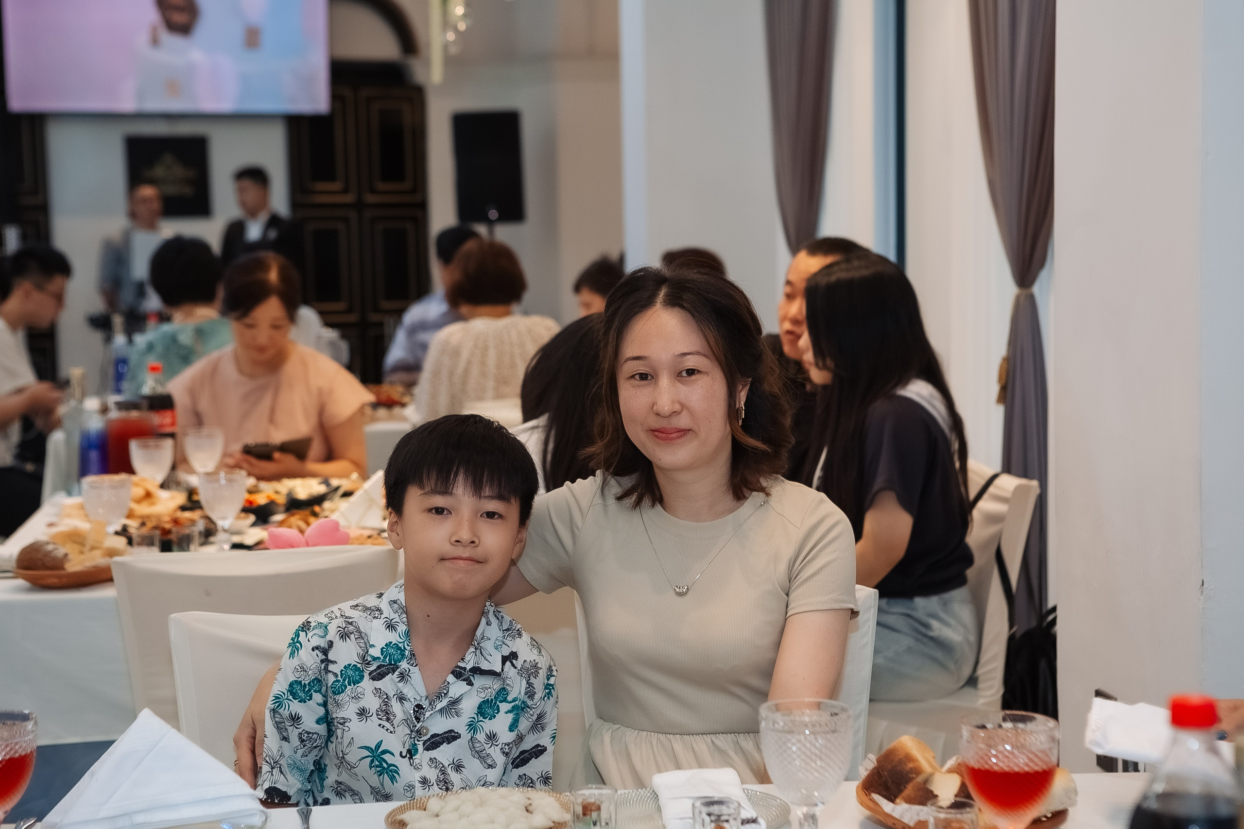 Тео дома и в ресторане. Фотограф беременности, ньюборн и годовасиков в Корее Жанна Хан