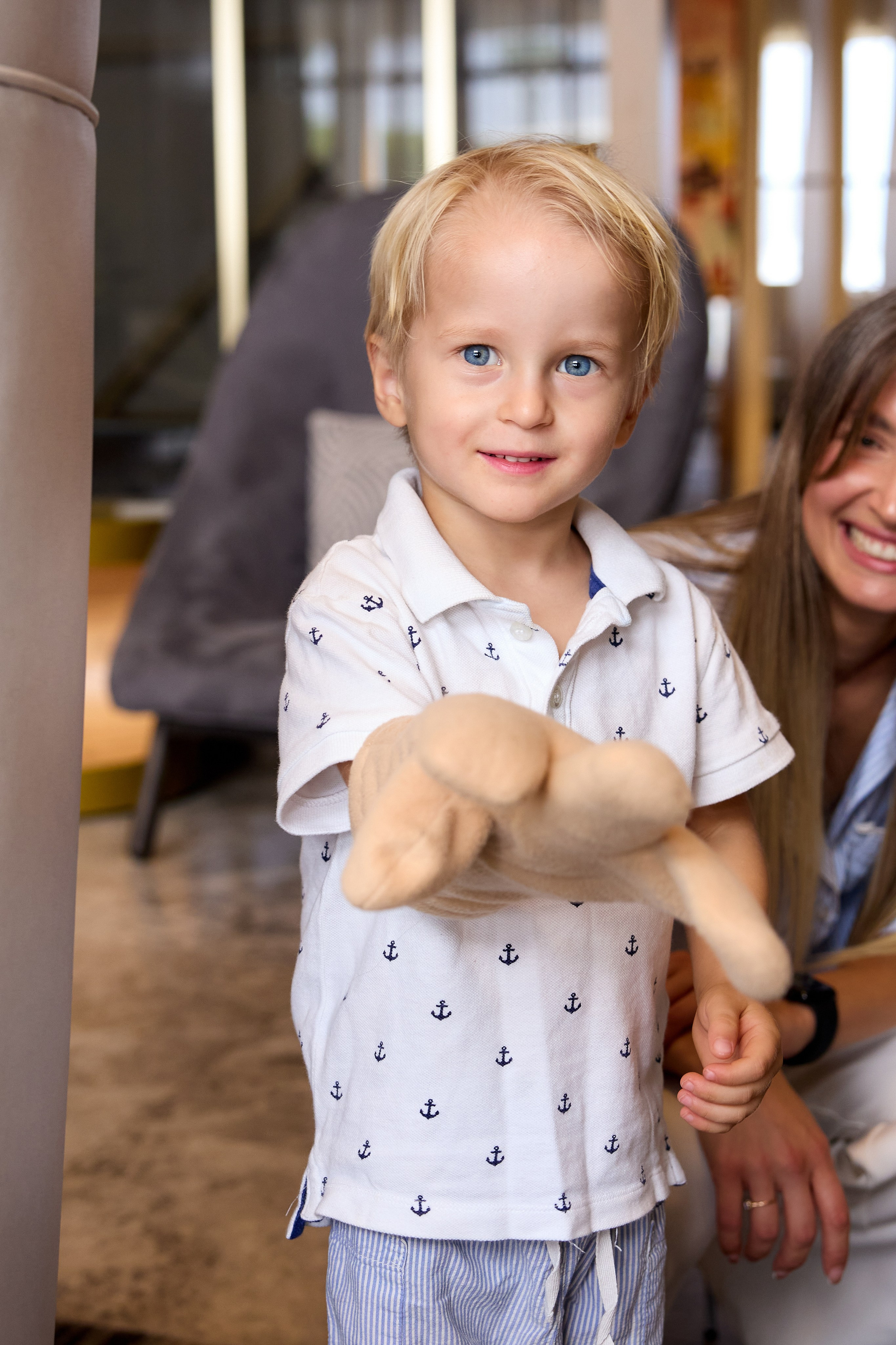 Авторская благотворительная художественная выставка Дианы Бортник. Фотограф Юлия Маковеева
