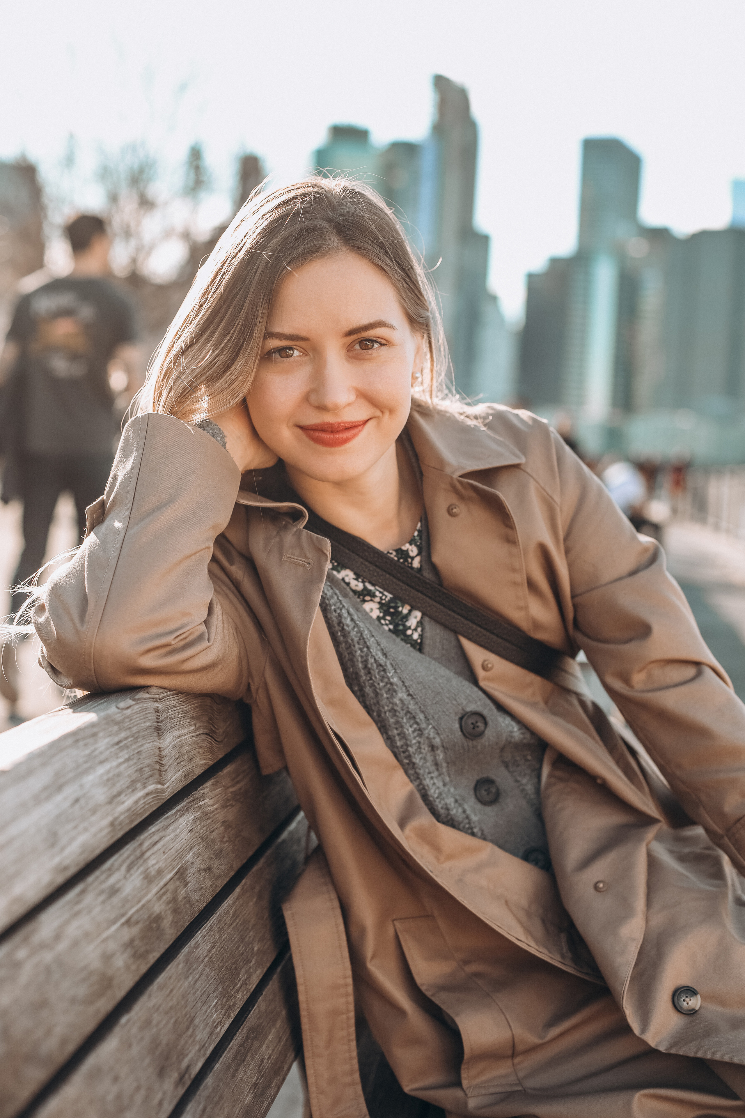 Anna | Sunset in Brooklyn Heights. Sasha Amelie — Lifestyle Photographer NYC