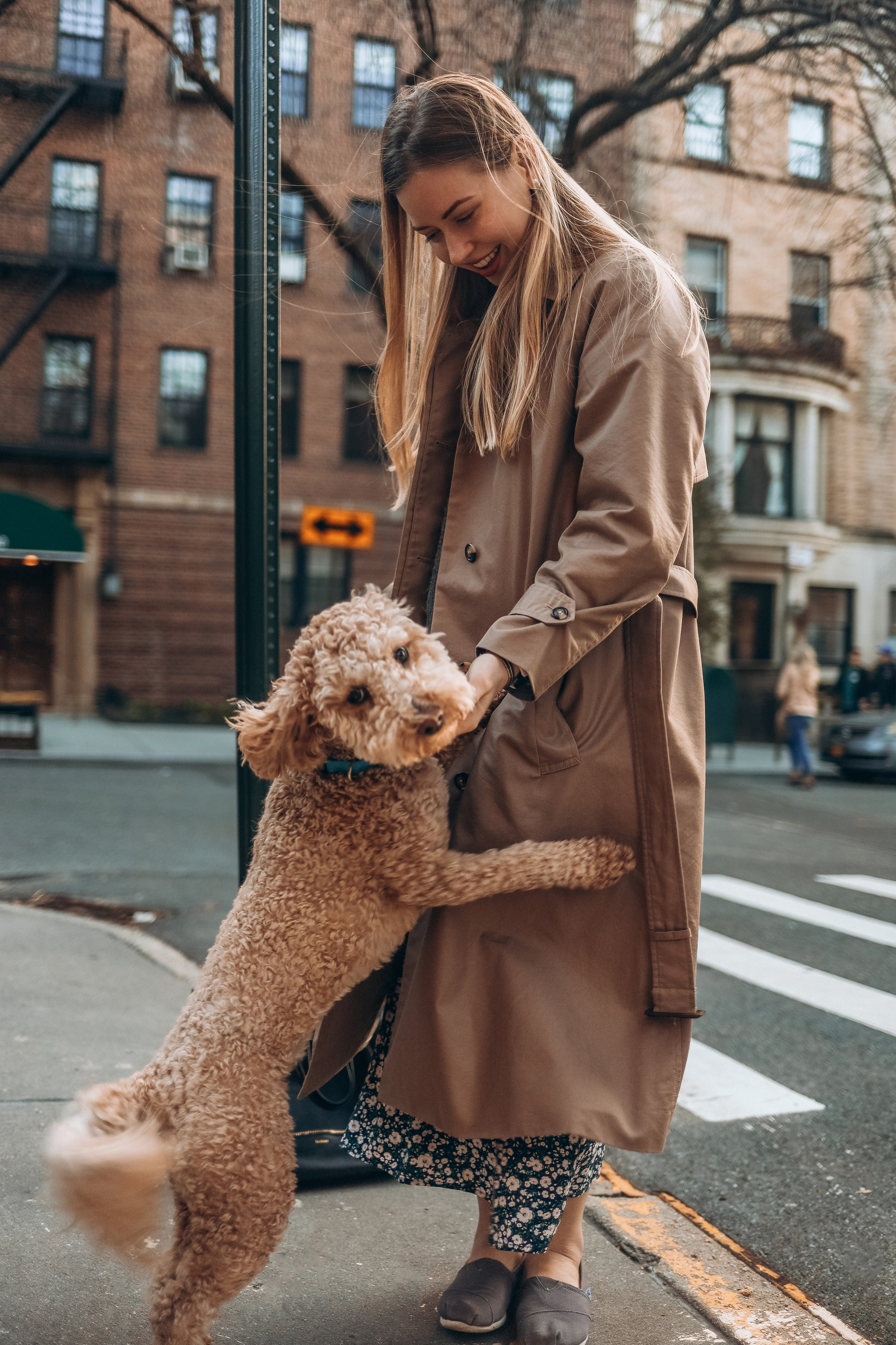 Anna | Sunset in Brooklyn Heights. Sasha Amelie — Lifestyle Photographer NYC