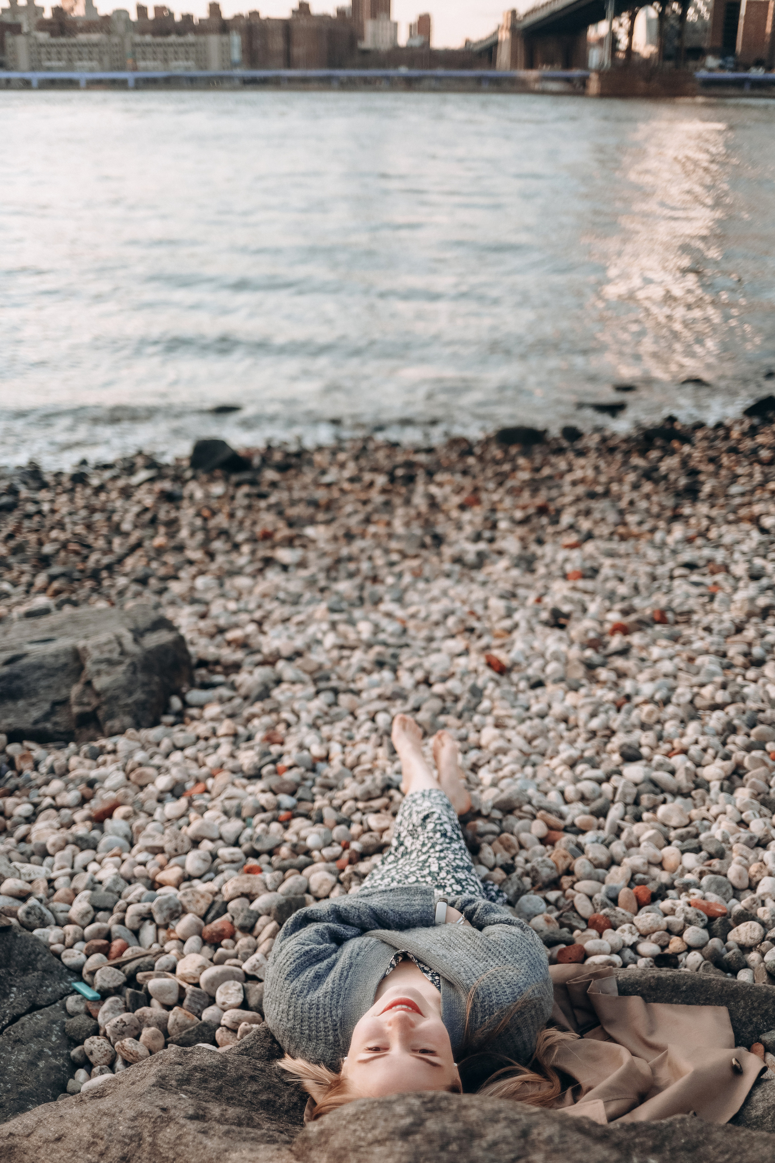 Anna | Sunset in Brooklyn Heights. Sasha Amelie — Lifestyle Photographer NYC